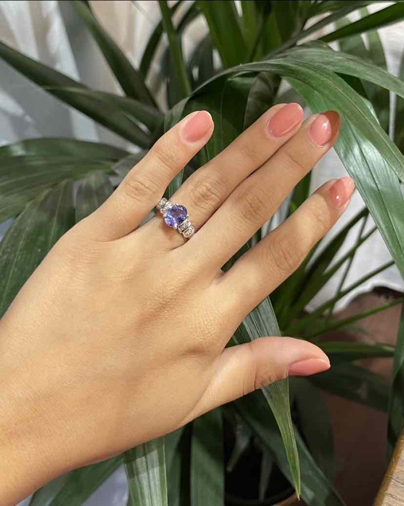 Bague Solitaire Tanzanite & Diamants "Galia"