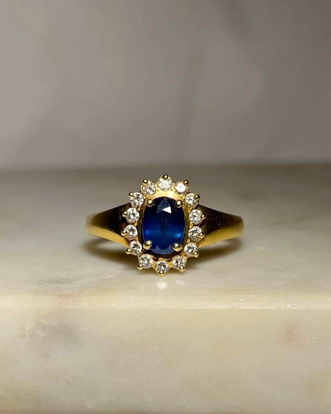 Bague Marguerite Diamants & Saphir "Hanaé"