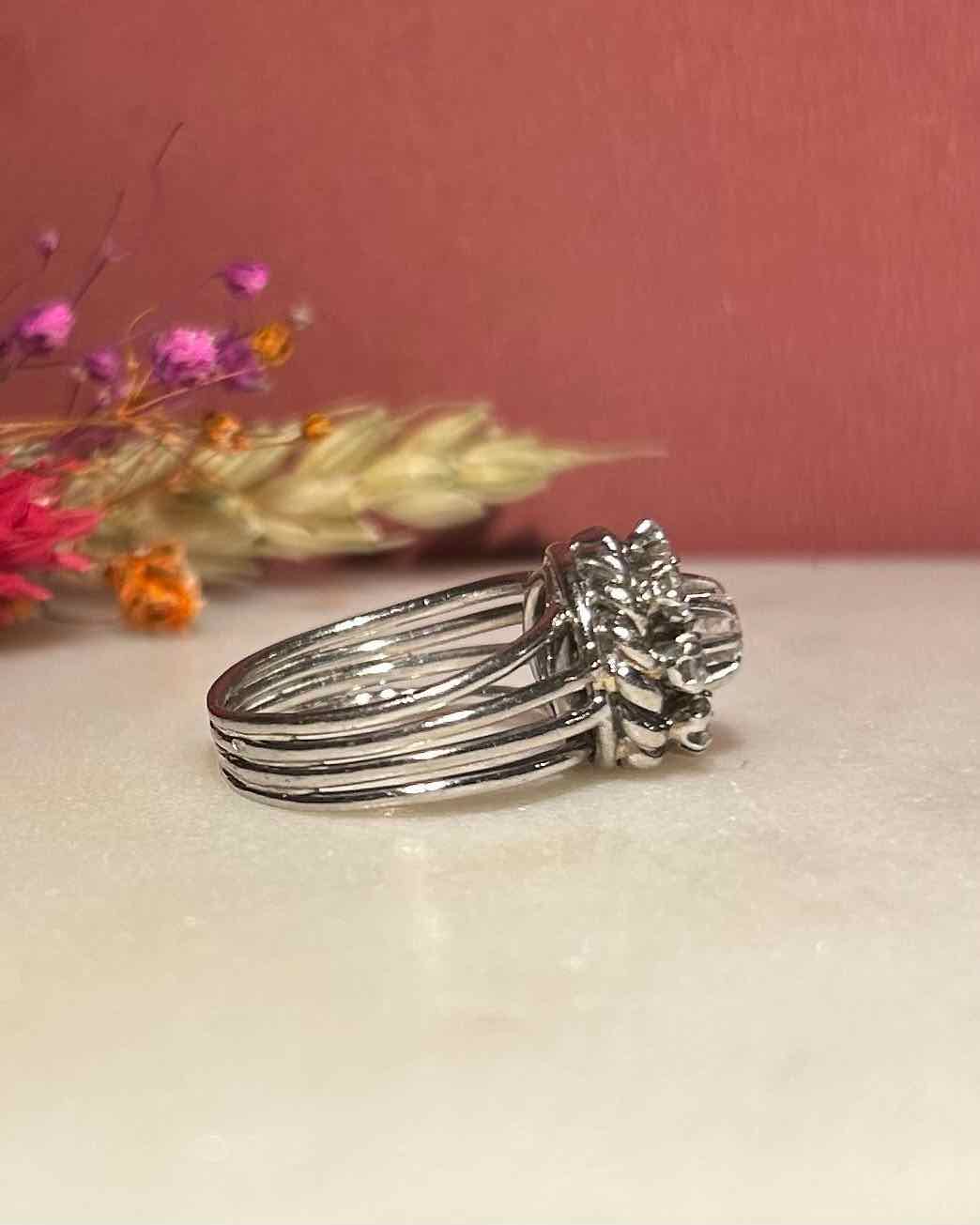 Bague Vintage Marguerite Diamants 0.86 Carat "Paloma"