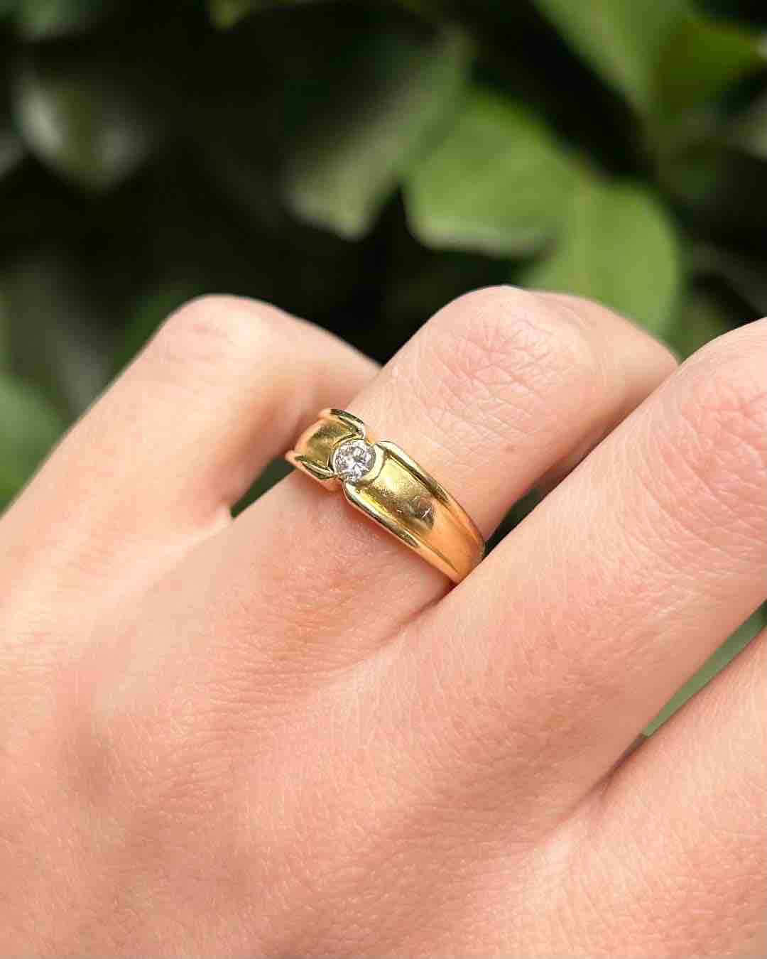 Anillo brazalete de diamantes "Bamia"