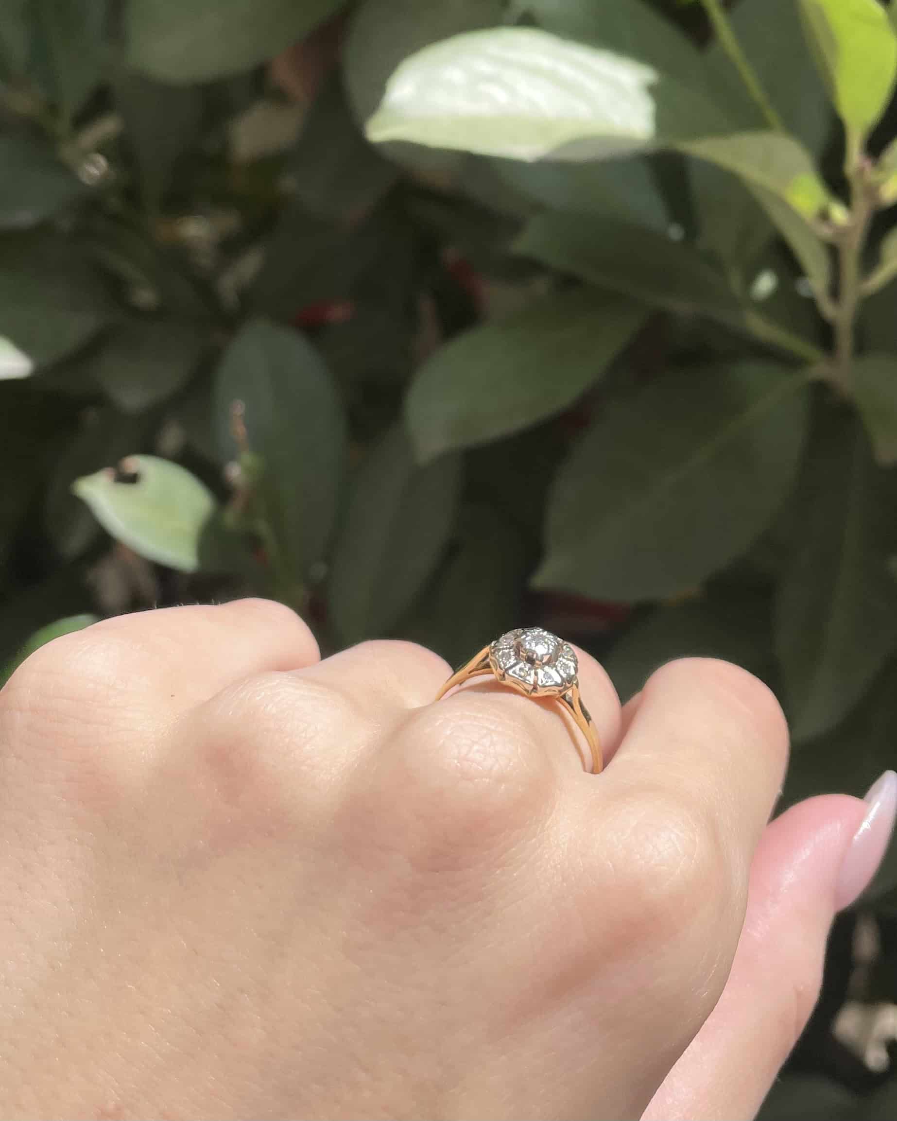 Bague Marguerite Art-Déco 9 Diamants "Aurélia"
