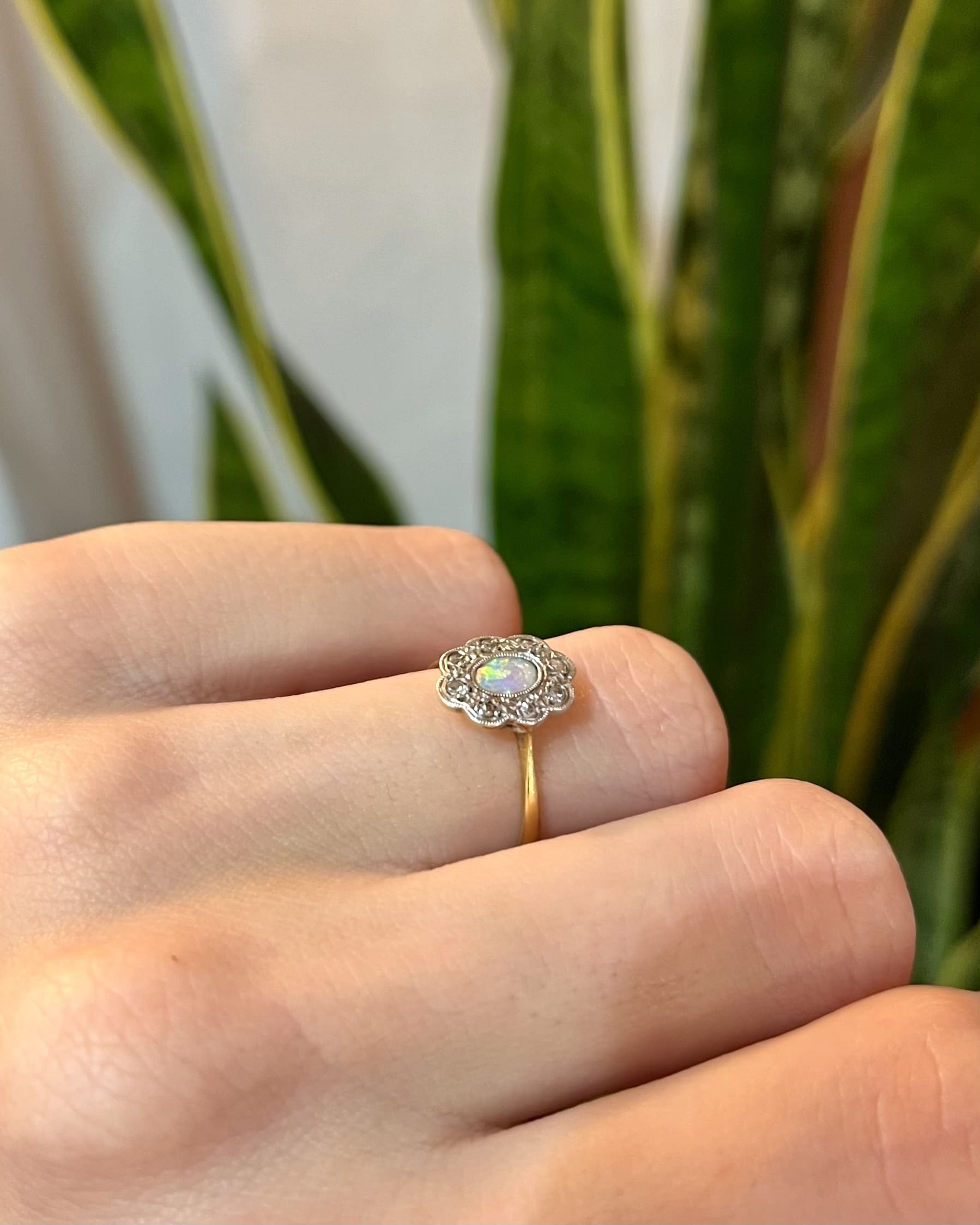 Bague Marguerite Opale & 8 Diamants "Emrys"