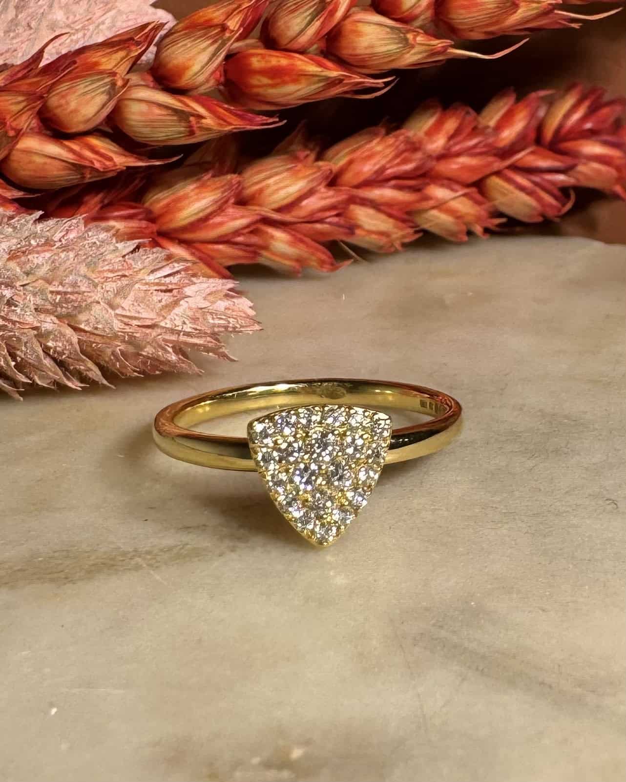 Bague Vintage Or 18 carats & 21 Diamants "Emna"
