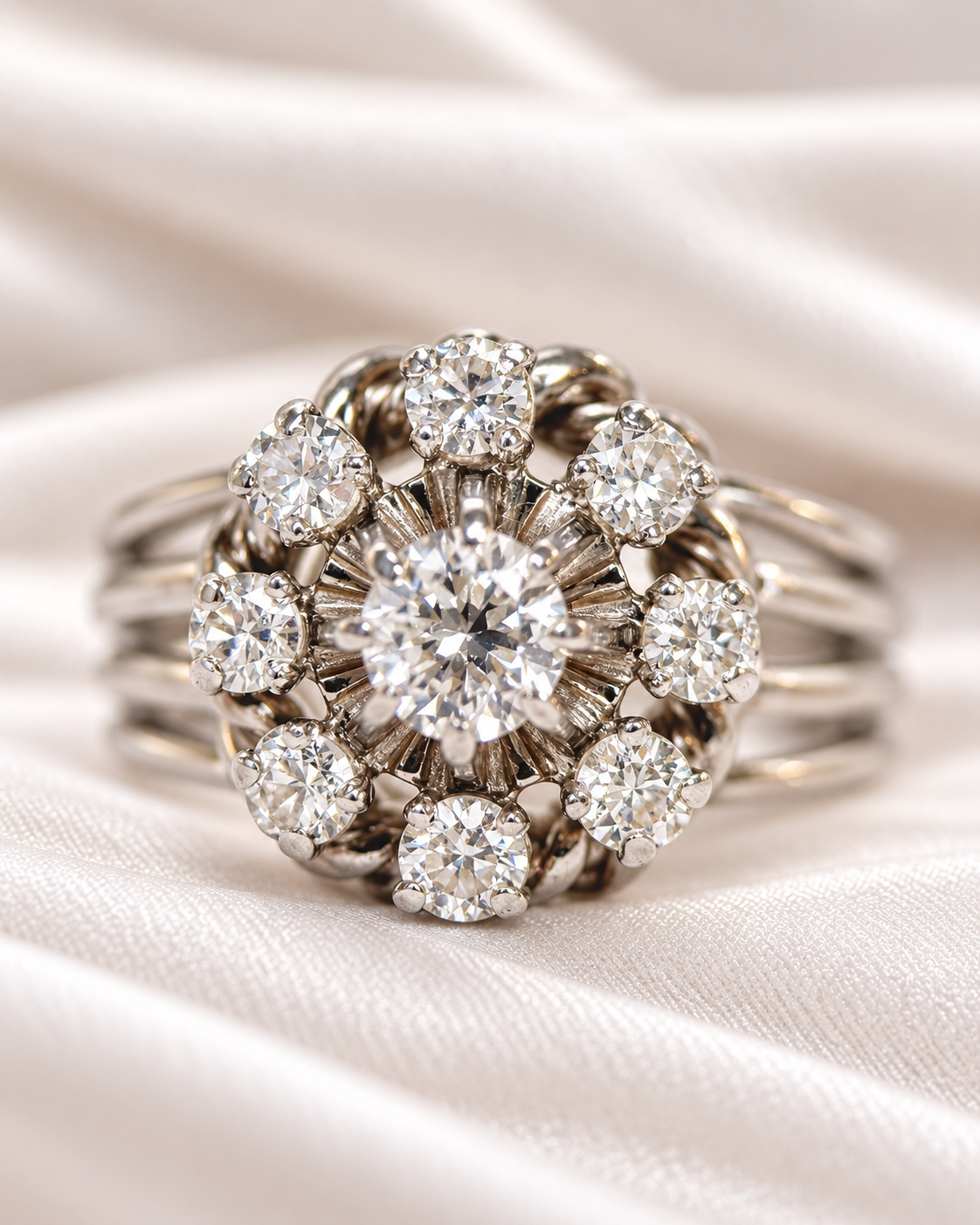 Marguerite Diamond Ring 0.70 Carat "Paloma"