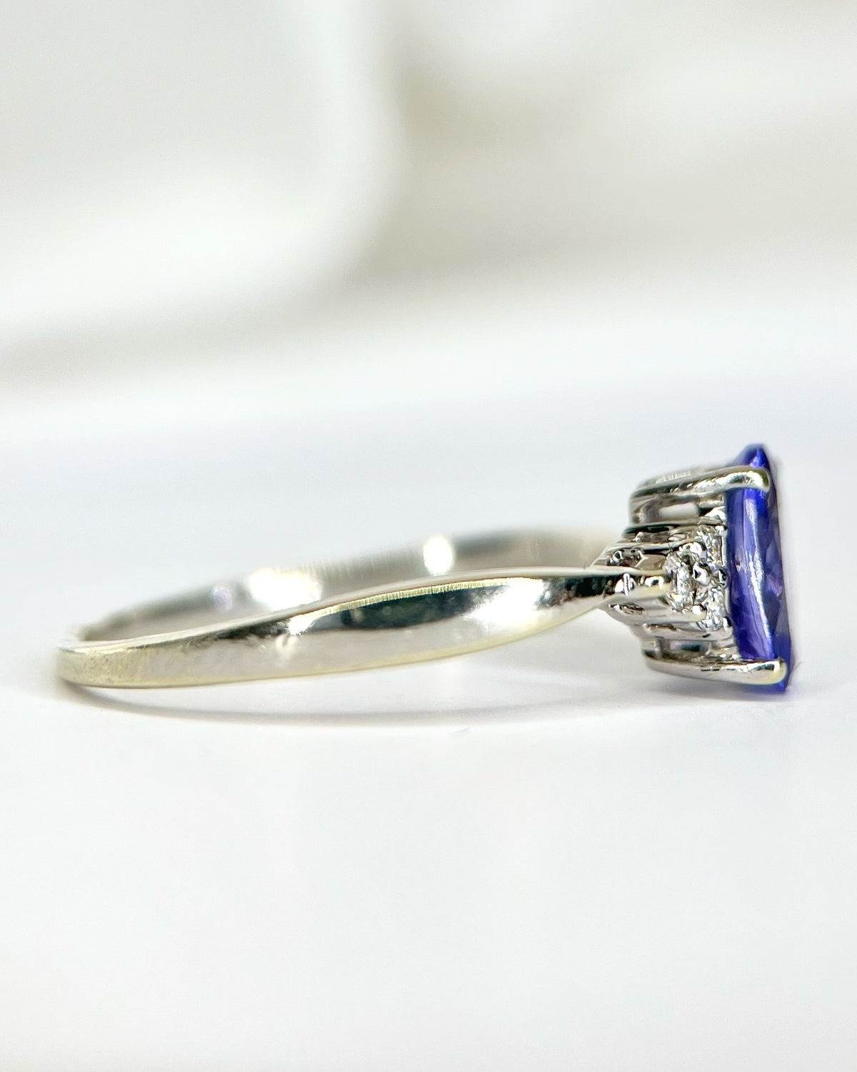 1-carat Tanzanite & Diamond Trilogy Ring "Olympe"