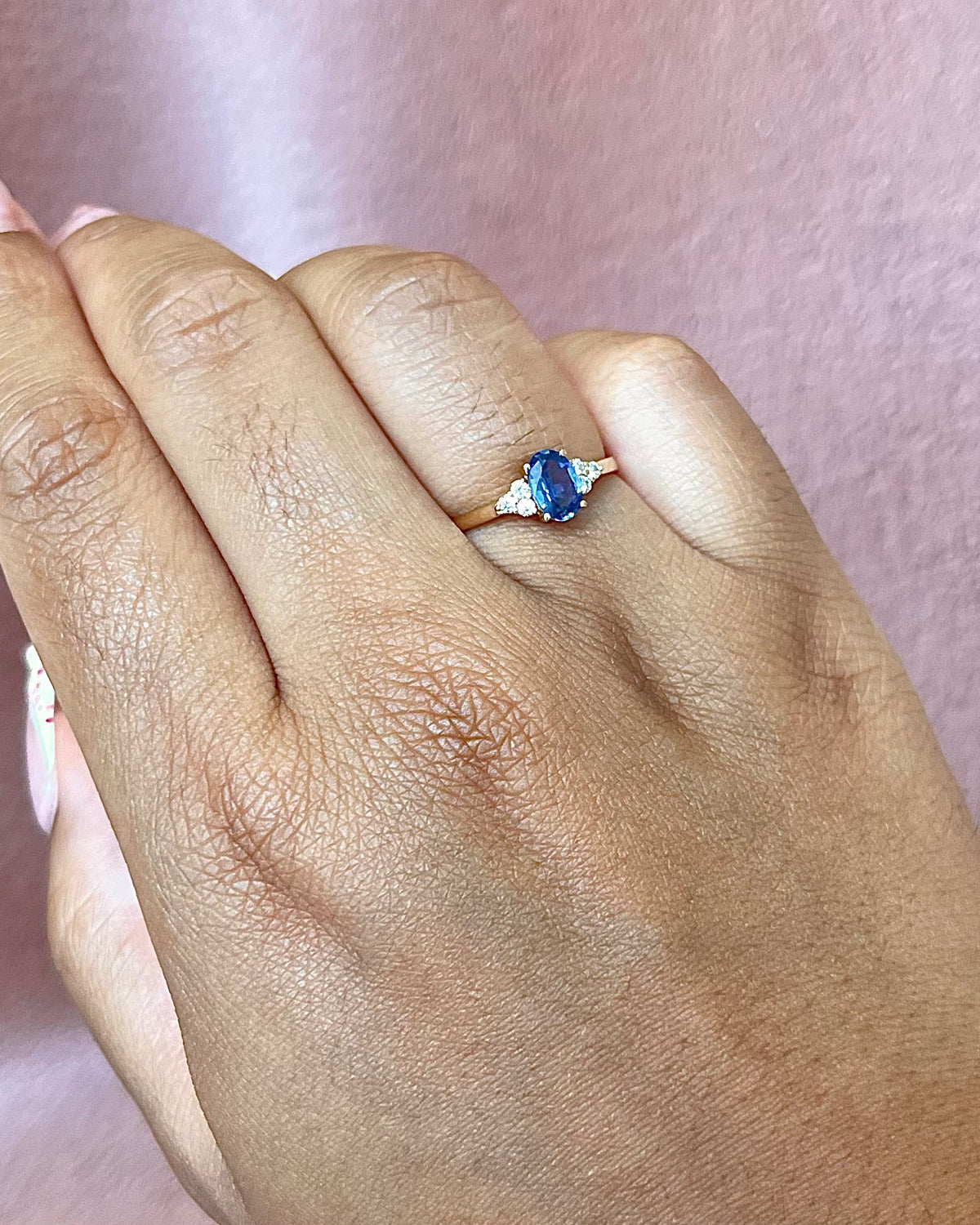 Bague Trilogie Saphir 0.75 carat & Diamants "Lison"