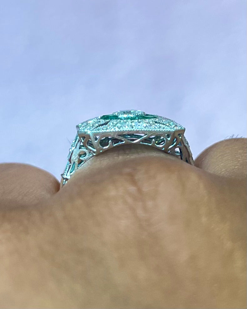Art Deco-Style Diamond Ring 0.77 carat & Emeralds "Isolde"