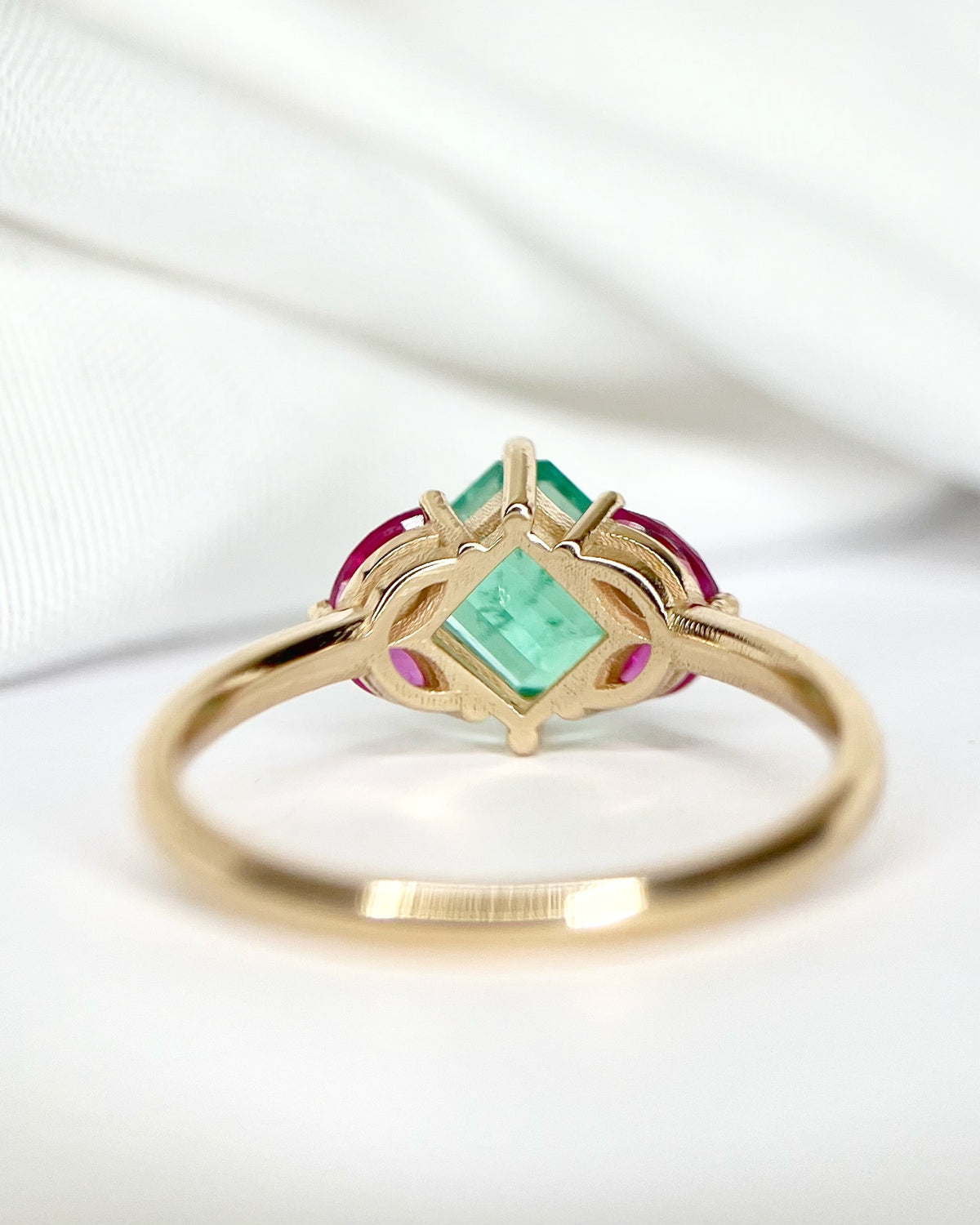Colombian Emerald 1.34 carat & Ruby 0.60 carat Trilogy Ring "Amalia"