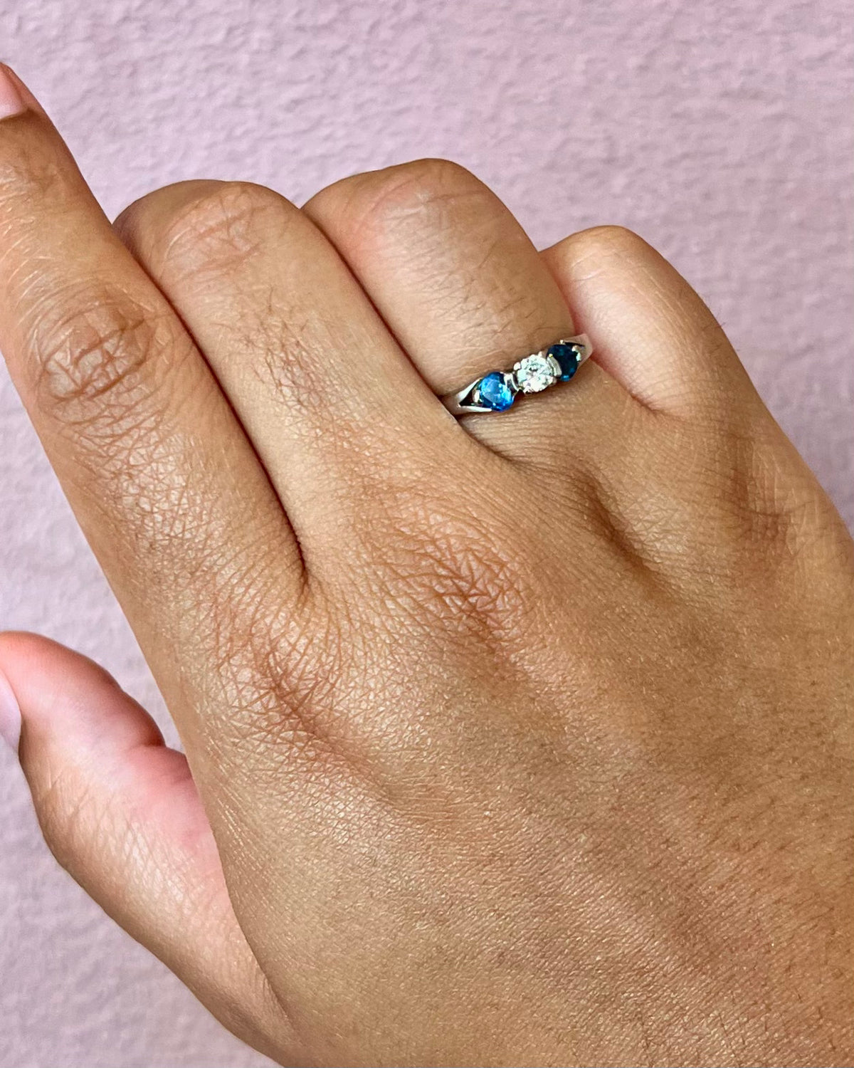Bague Trilogie Diamant 0.20 carat & Saphirs "Mélissa"