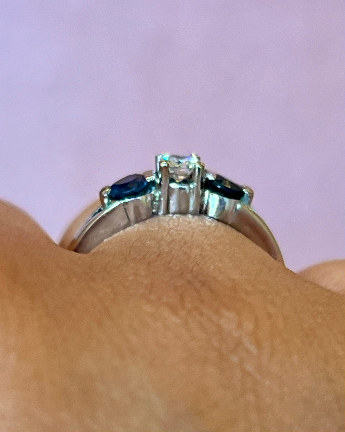 Bague Trilogie Diamant 0.20 carat & Saphirs "Mélissa"