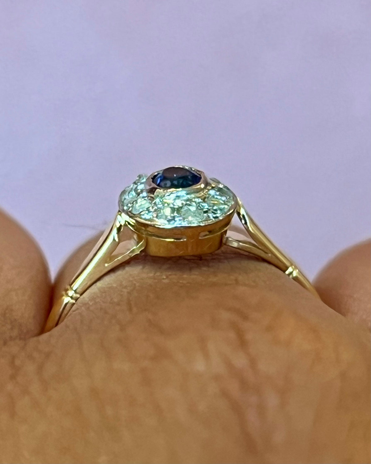 Bague Marguerite Art-Déco Saphir 0.57 carat & Diamants "Célia"