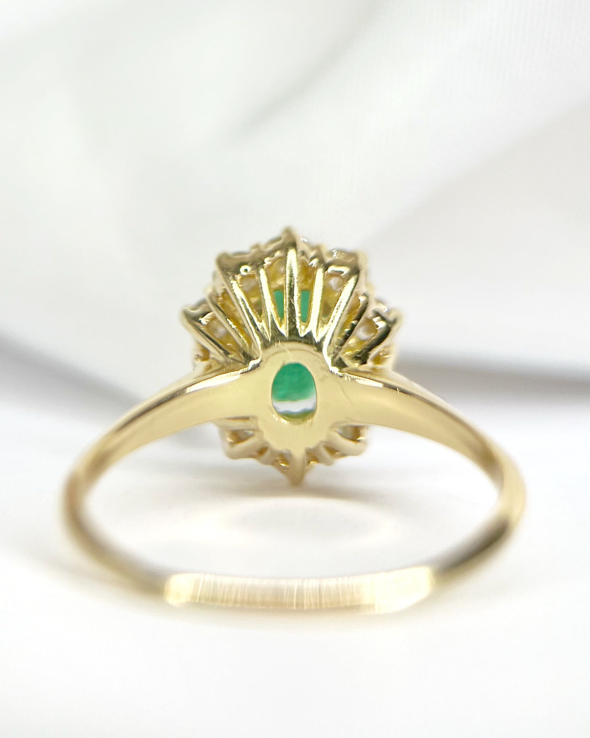 Bague Marguerite Émeraude 1.08 carat & Diamants 0.40 carat "Elina"