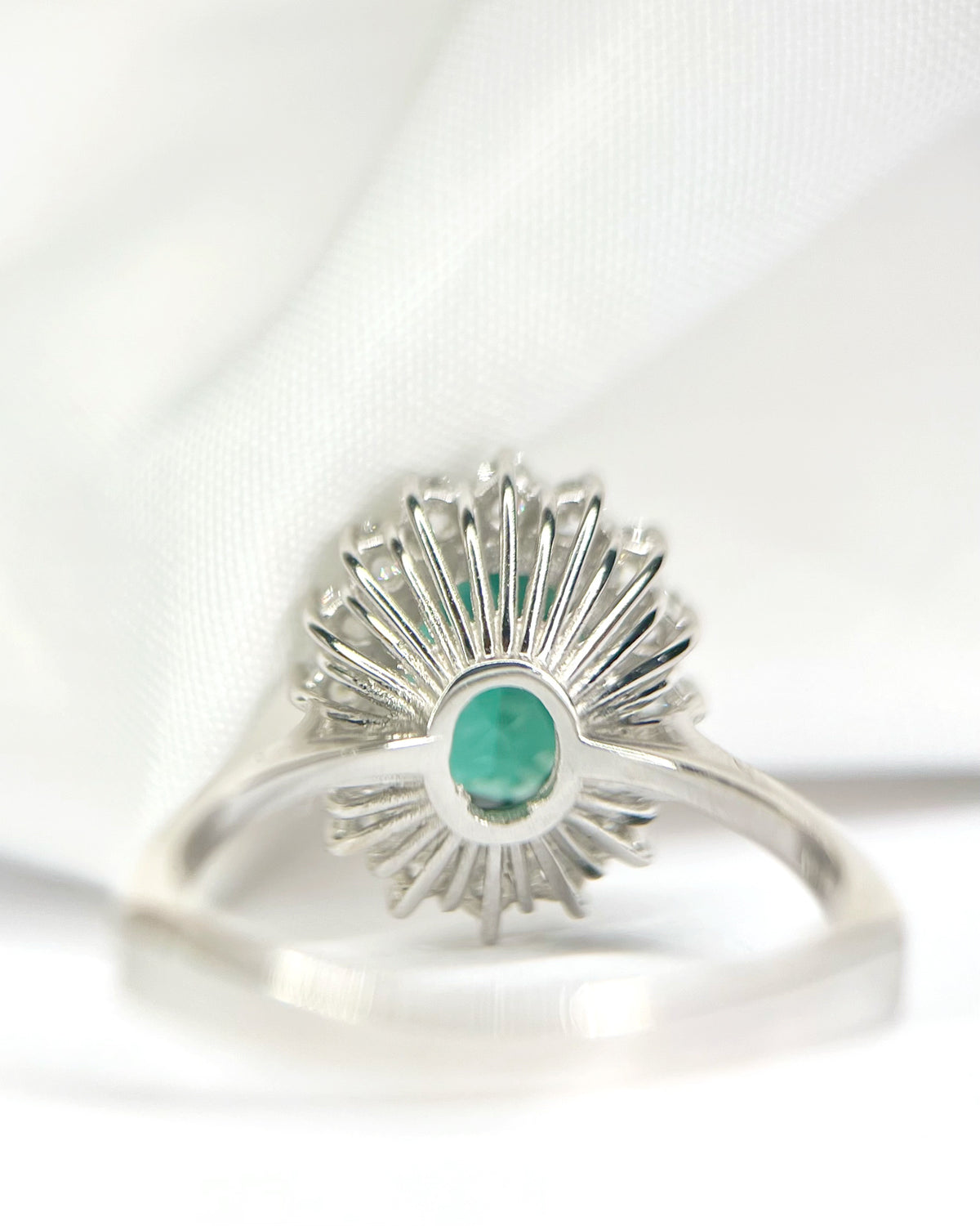 Bague Marguerite Tourmaline Indigolite 2.80 carats & Diamants 0.80 carat 5.83g "Cyrielle"