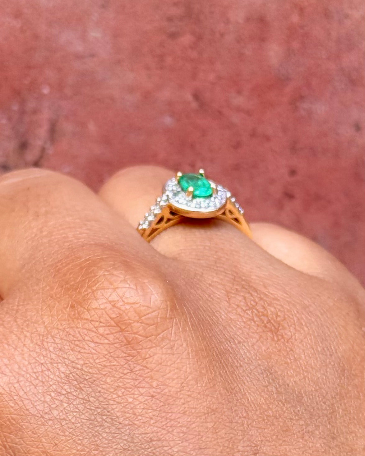 Bague Style Art-Déco Émeraude 0.50 carat & Diamants 0.22 carat "Pamela"