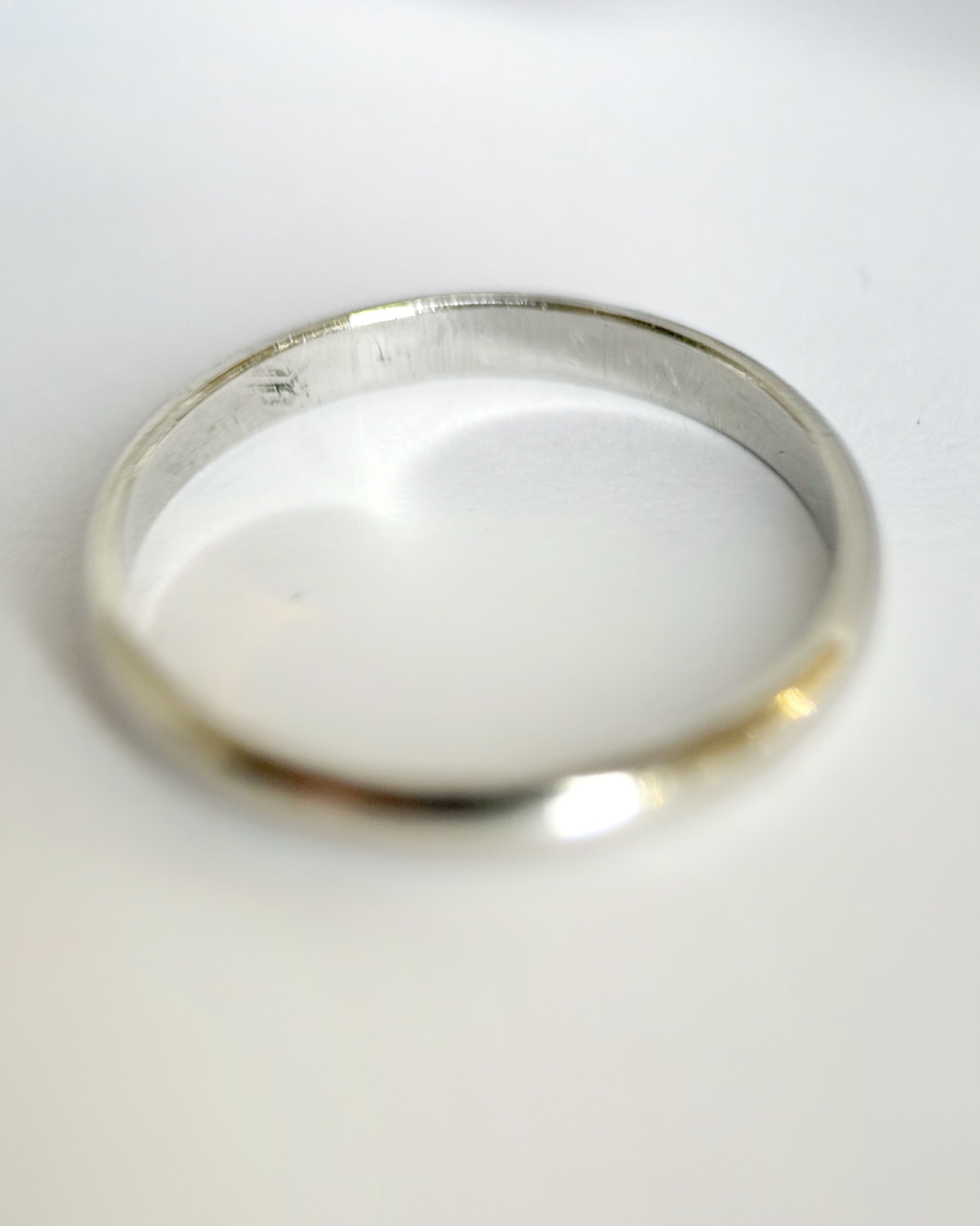 2.3mm Platinum Ring "Eloi"