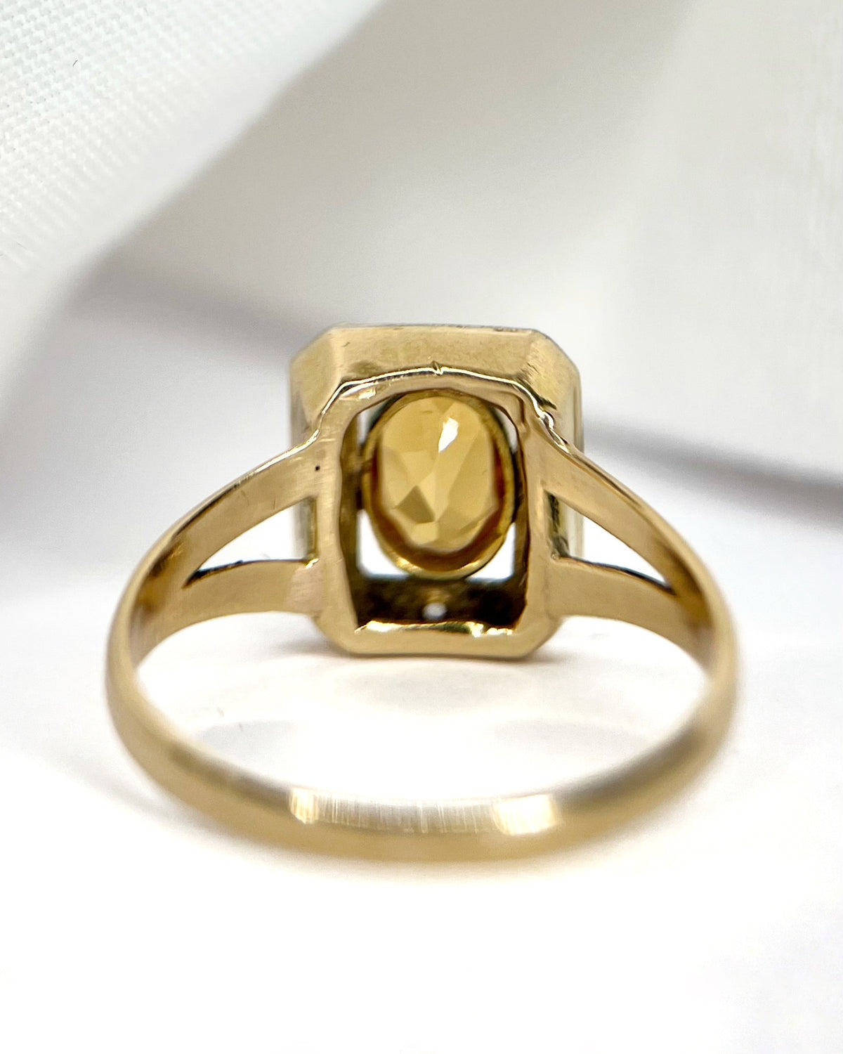 Anillo Art Déco de citrino y diamantes «Natasha»