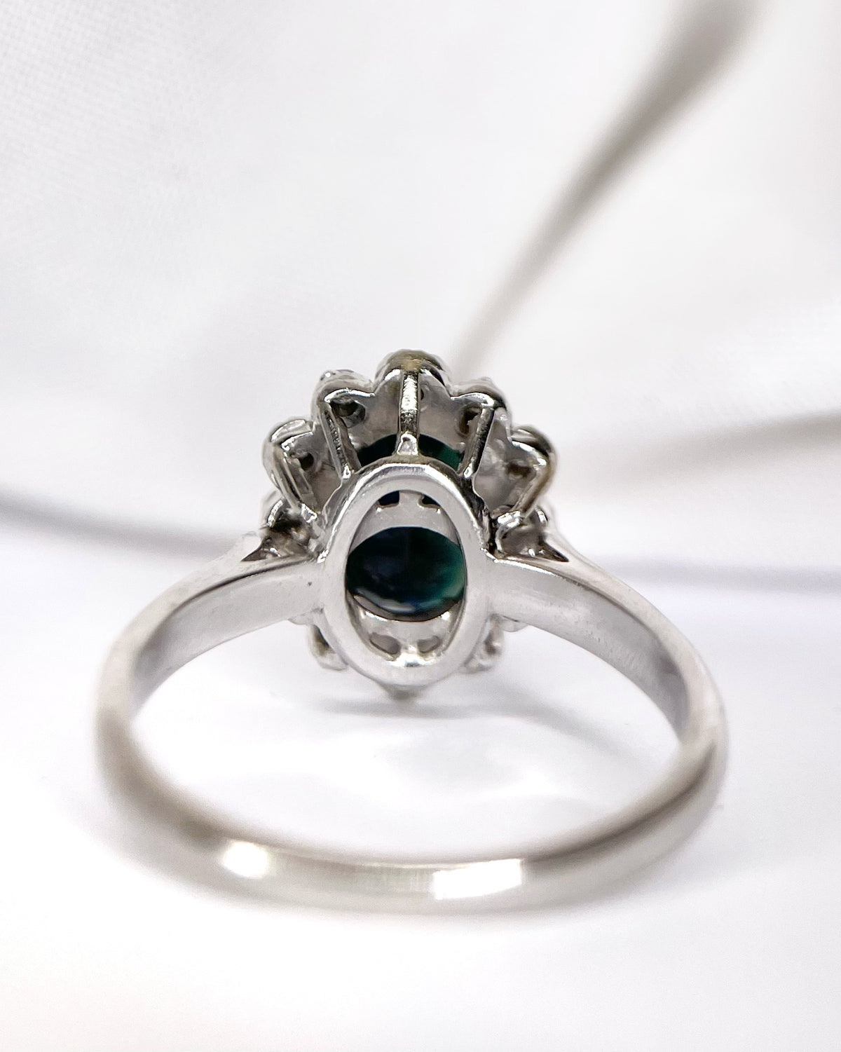 Bague Marguerite Saphir 1.70 carat & Diamants "Delphine"