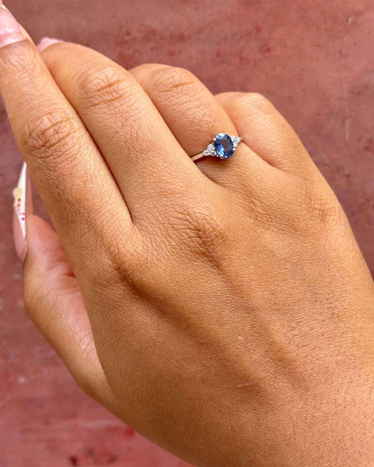 Bague Trilogie Saphir 0.85 carat & Diamants "Gwendoline"