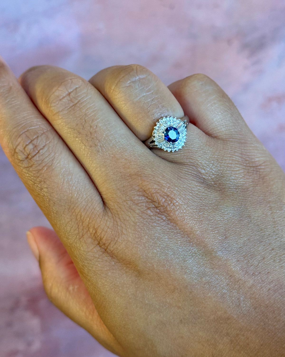 Bague Marguerite Saphir 0.60 carat & Diamants 0.30 carat 4.04g "Lana"