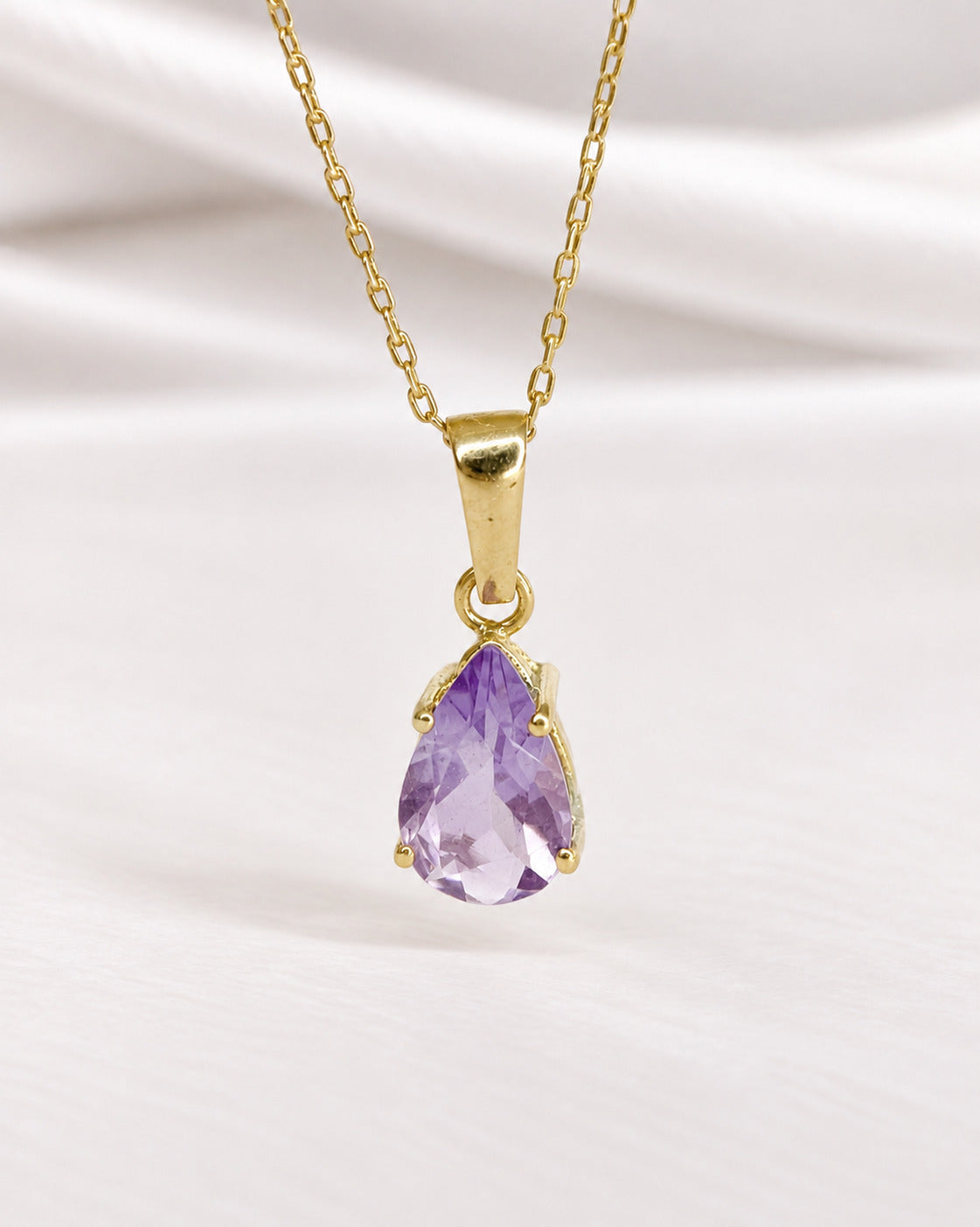 1.05-carat Amethyst Pendant “Ursula”