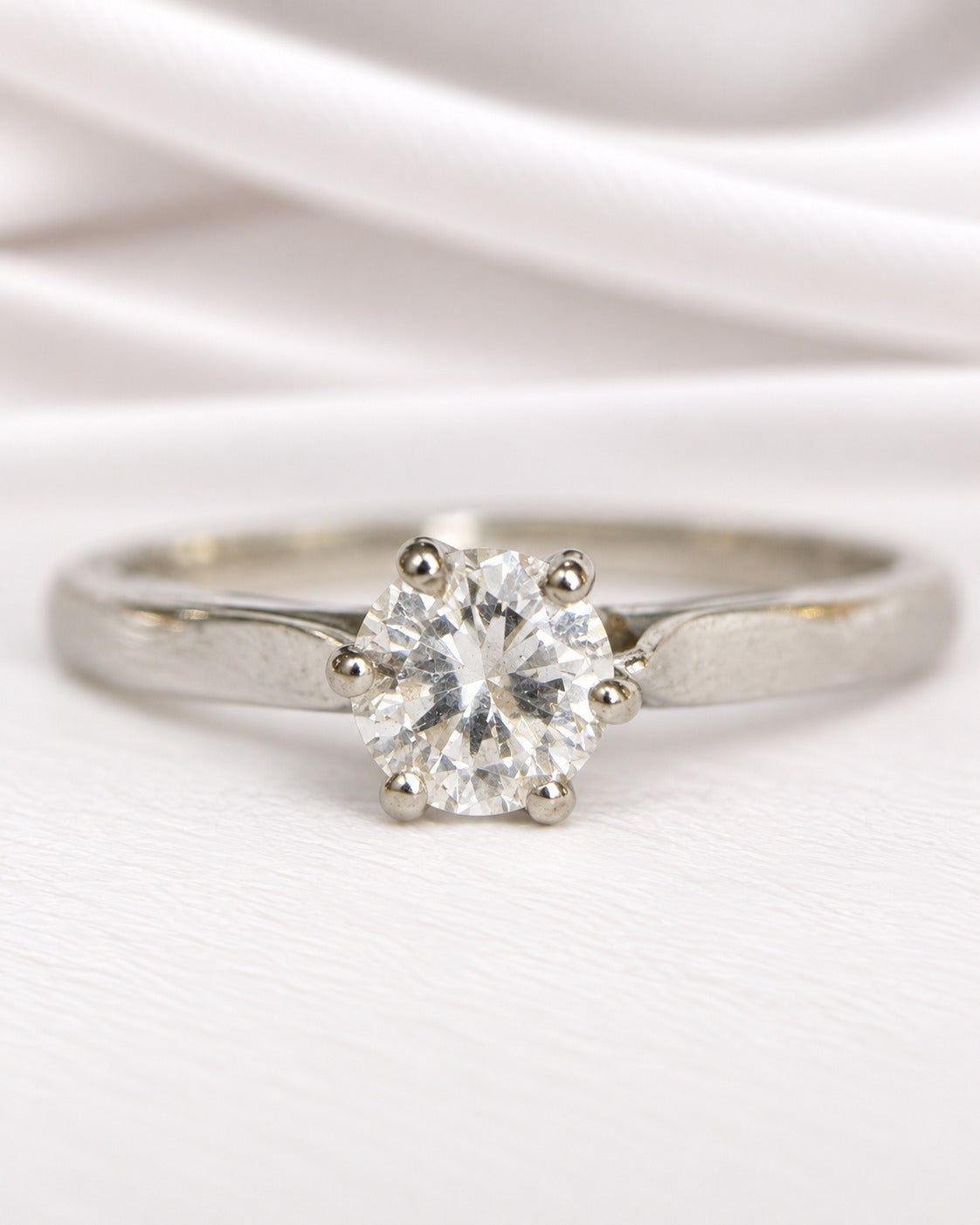 Bague Solitaire Diamant 0.35 carat F/VS2 "Viana"