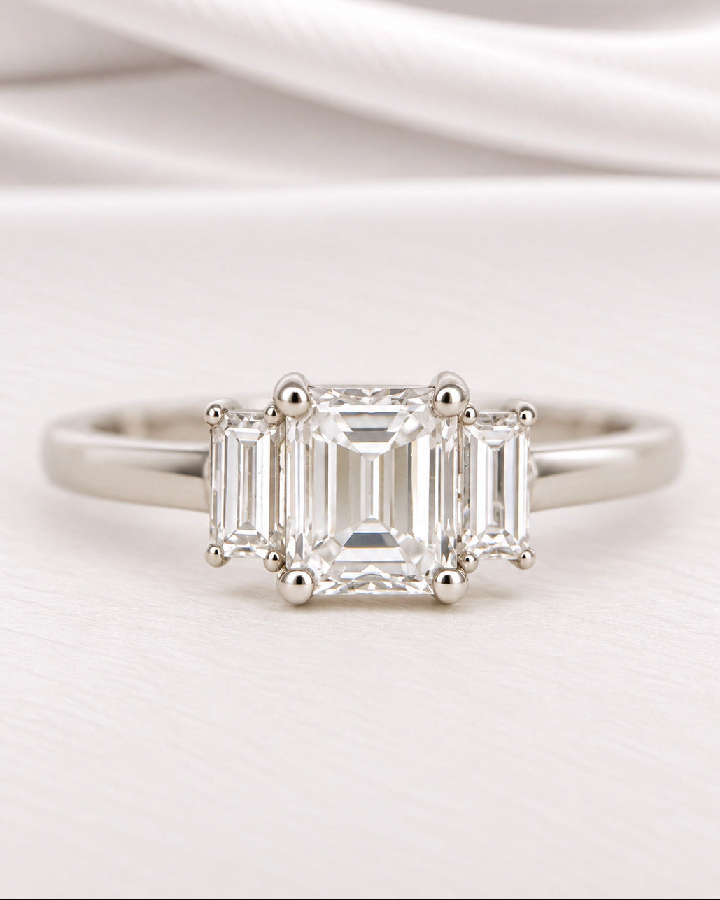 Bague Trilogie Diamants Taille Émeraude 1.08 carat "Anouck"
