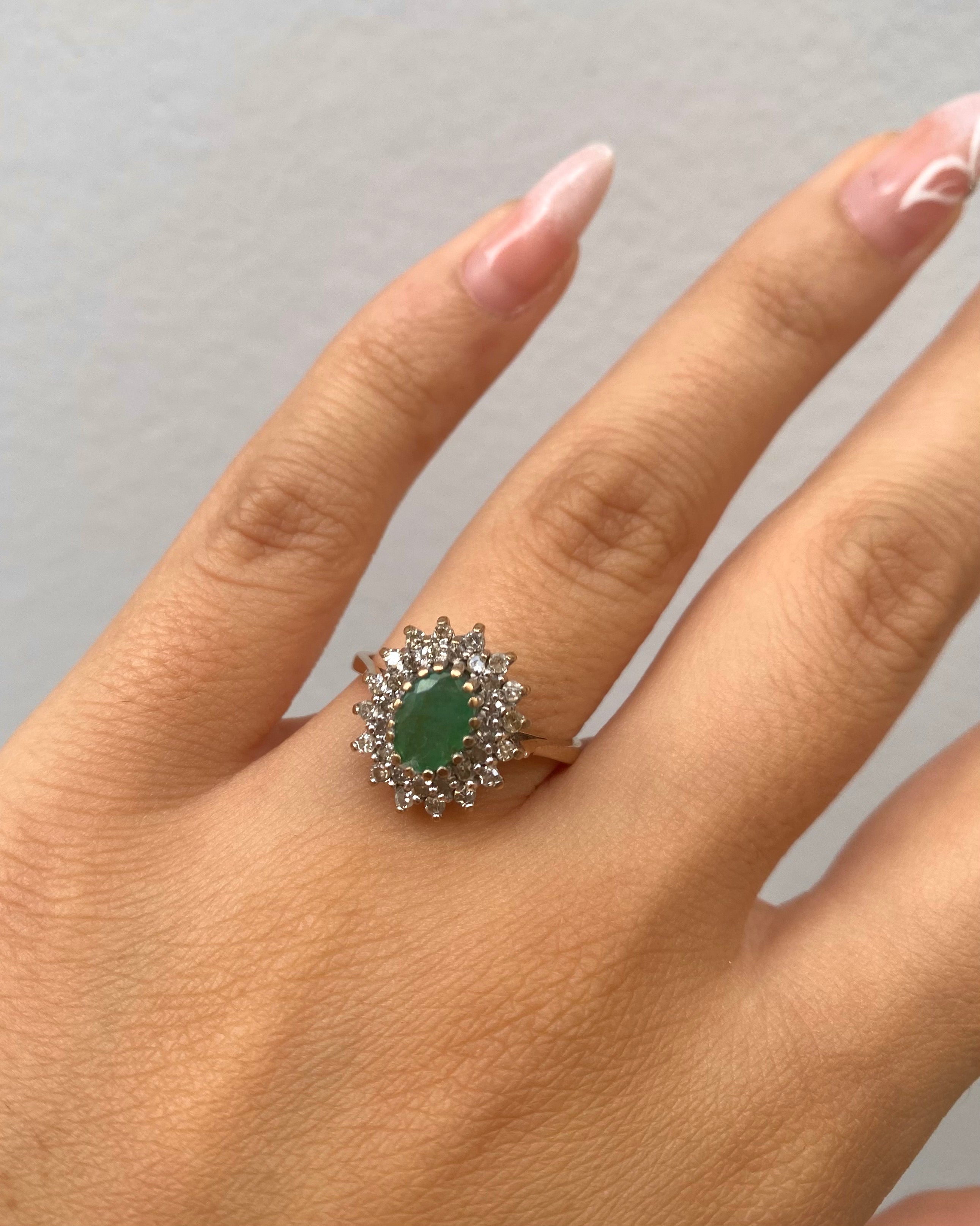 Bague Marguerite Émeraude & 32 Diamants "Alina"