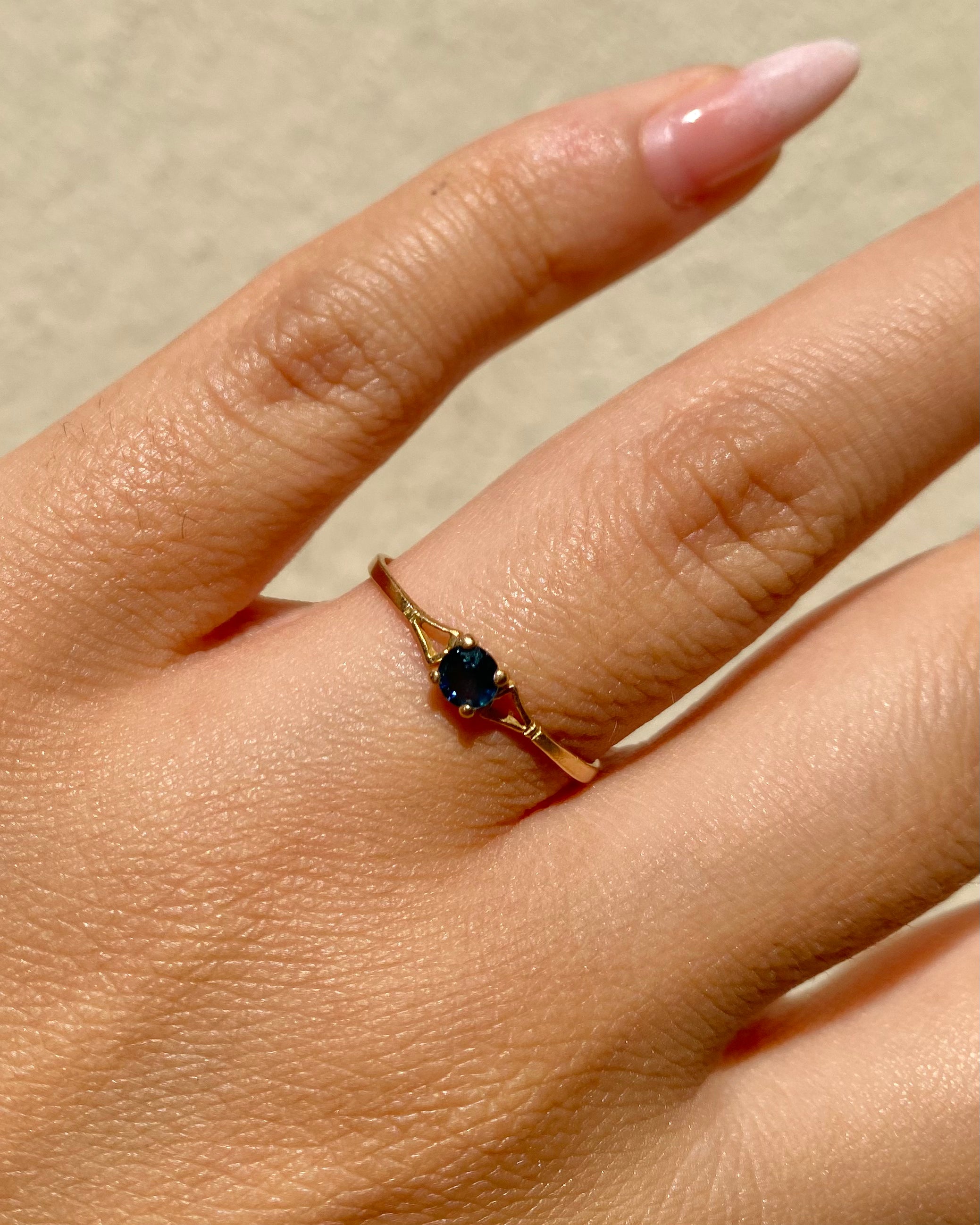 Bague Solitaire Saphir 0.20 carat "Lauraline"