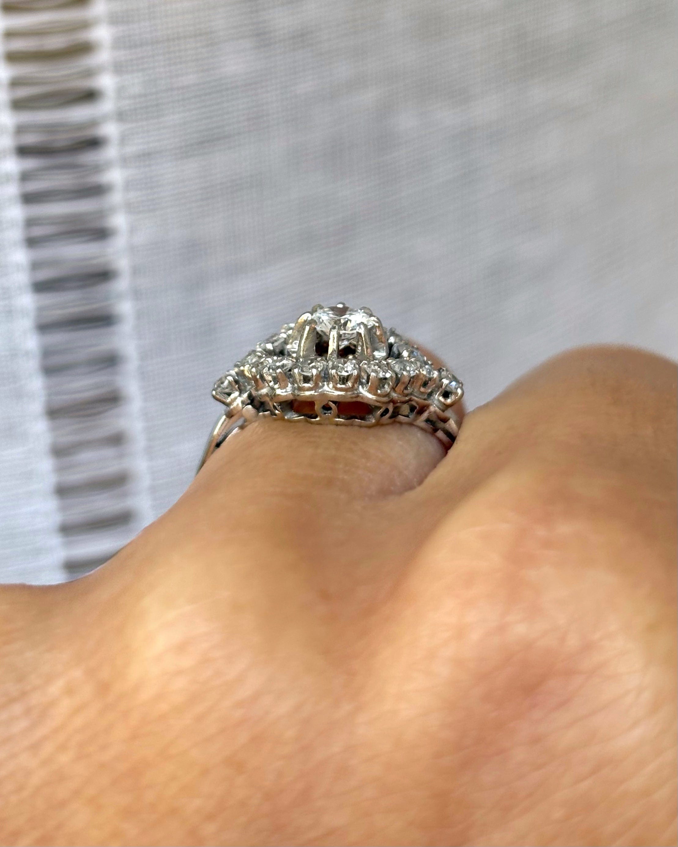 Bague Art Déco Diamants 0.85 carat "Cassiopée"