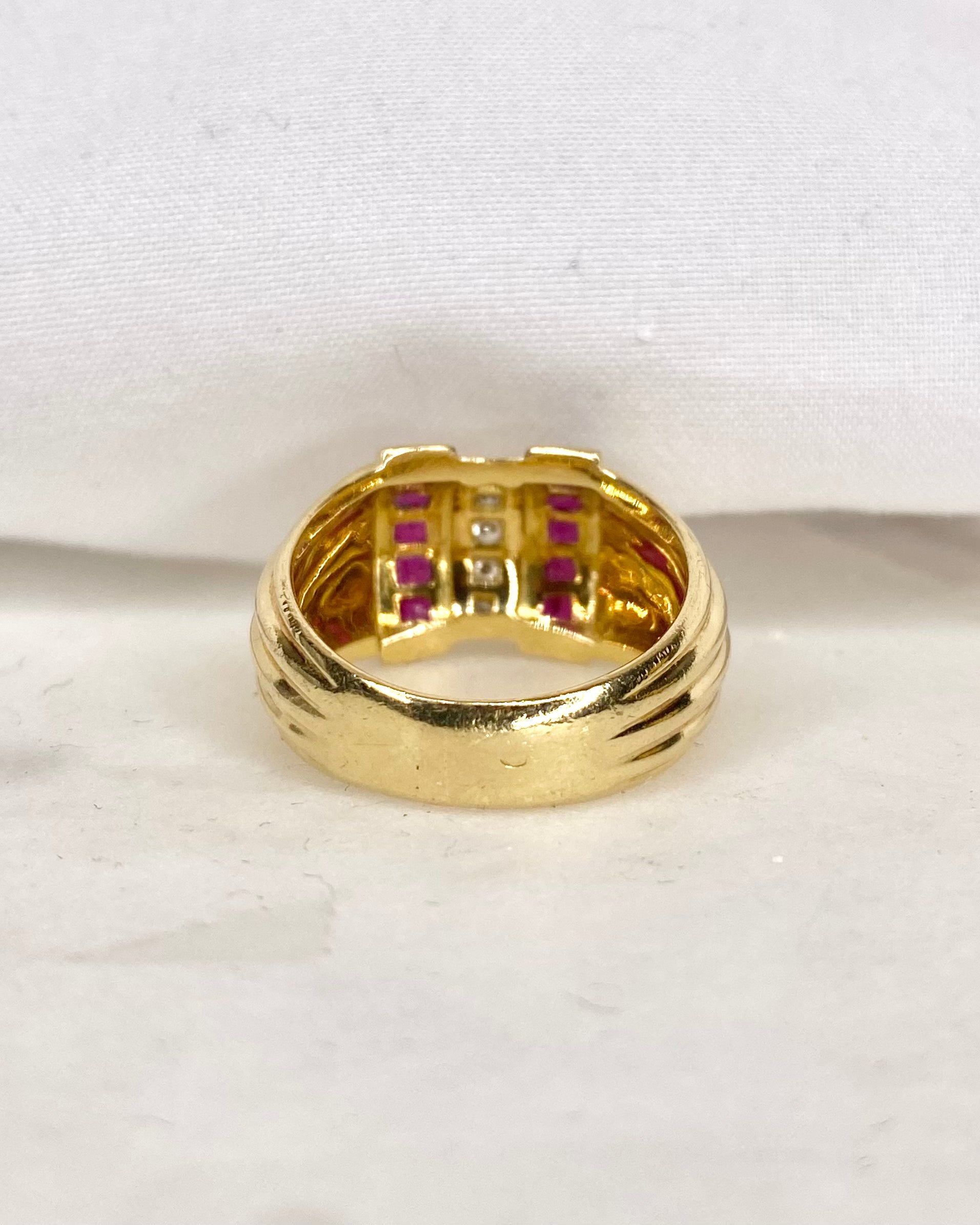 Bague Jonc Rubis, Diamants & Or 7.80g "Joelle"
