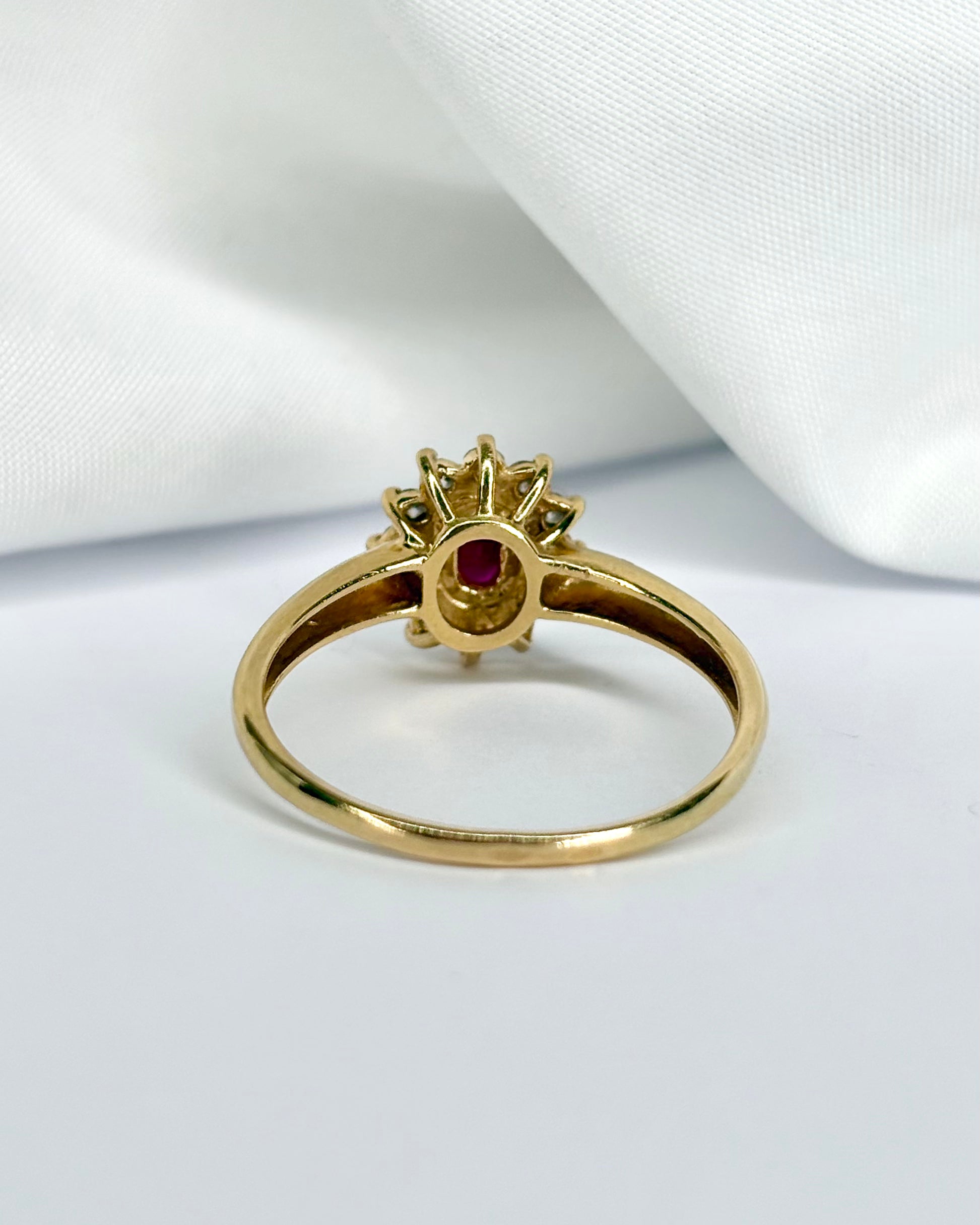 Bague Marguerite Rubis 0.80 carat & 12 Diamants "Julena"