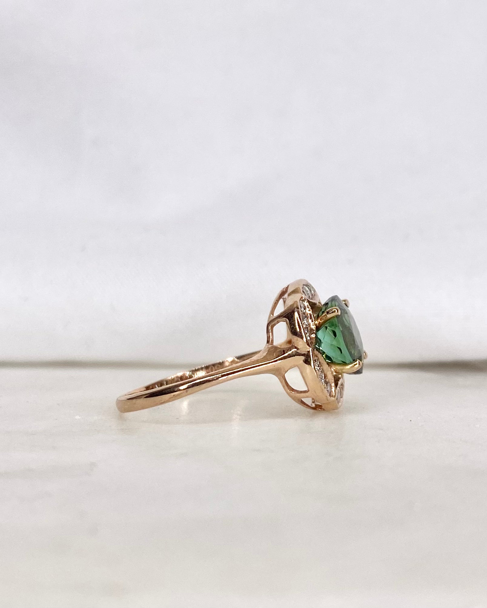 Bague Marguerite Tourmaline 1.50 carat & Diamants "Alana"
