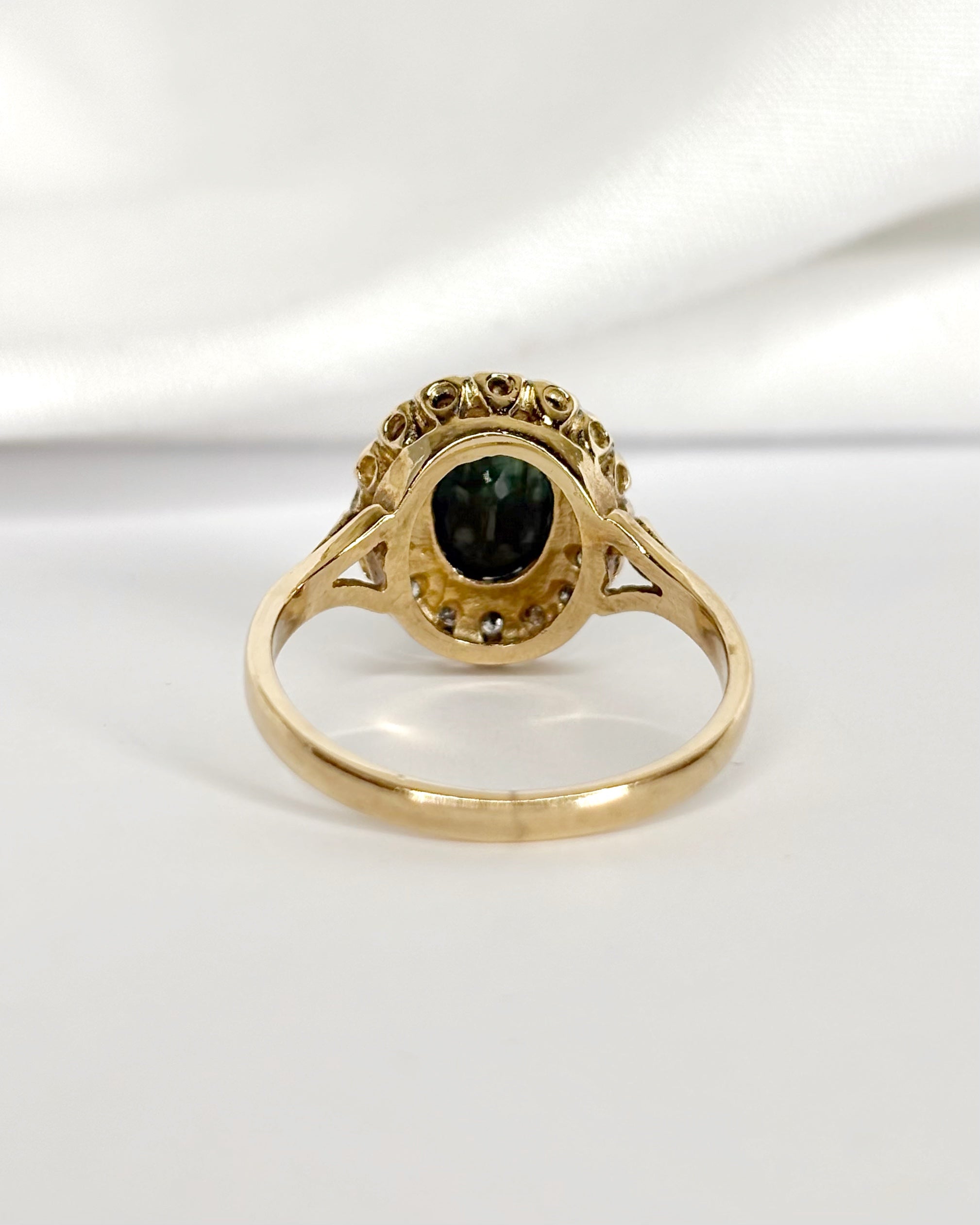 Bague Marguerite Saphir 1.40 carat & Diamants "Mihaela" - Elliade Paris