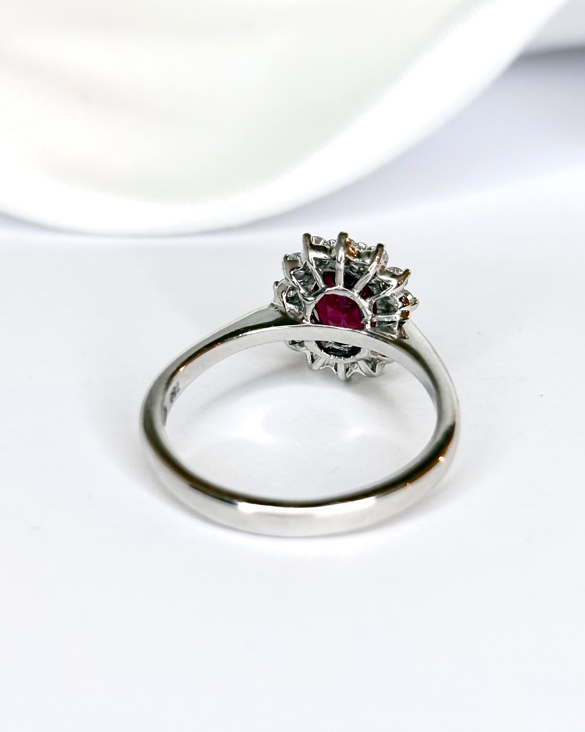 Bague Marguerite Rubis 1.65 carat & Diamants "Iliana"