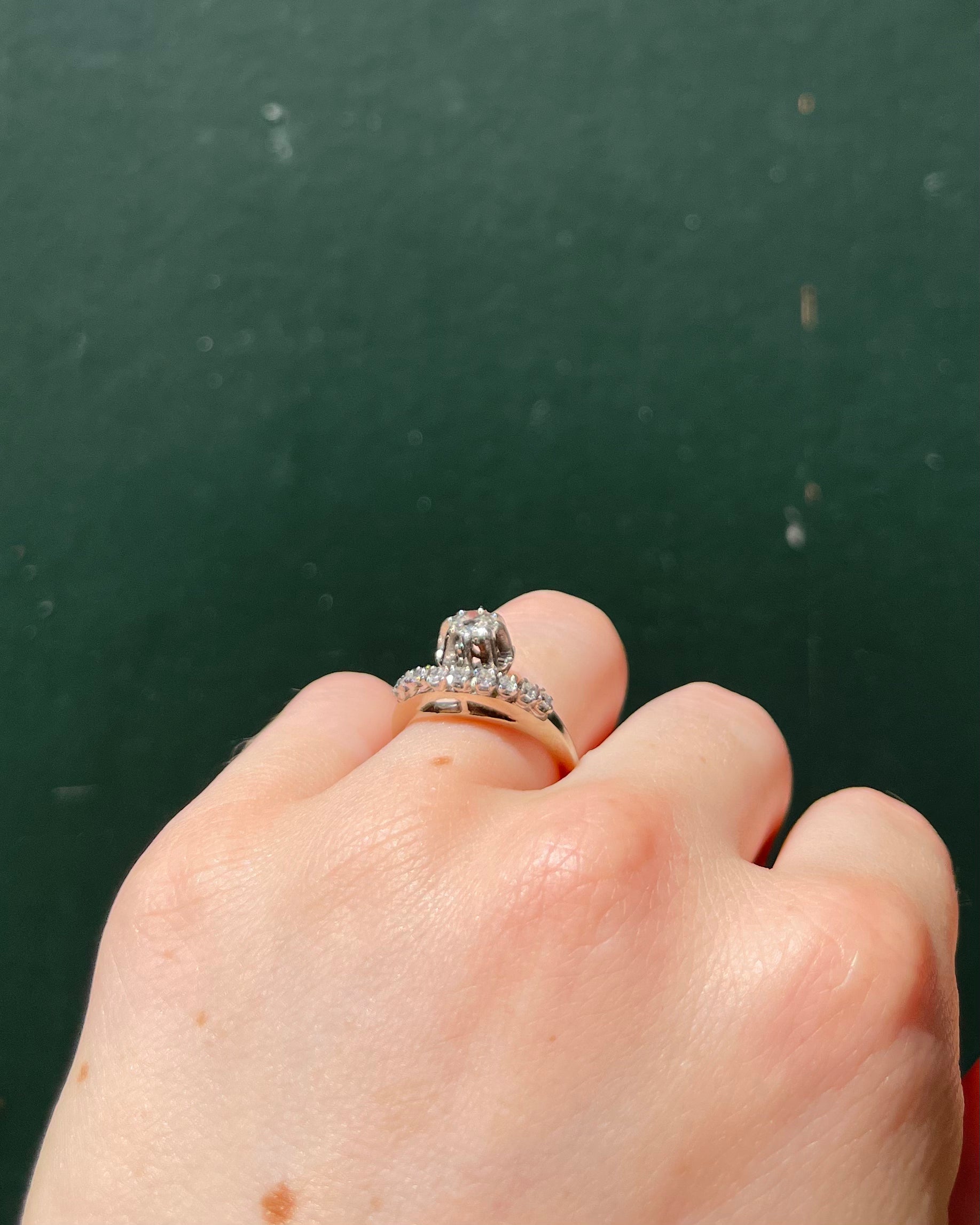 Bague Vintage Diamants 0.53 carat "Zinia"