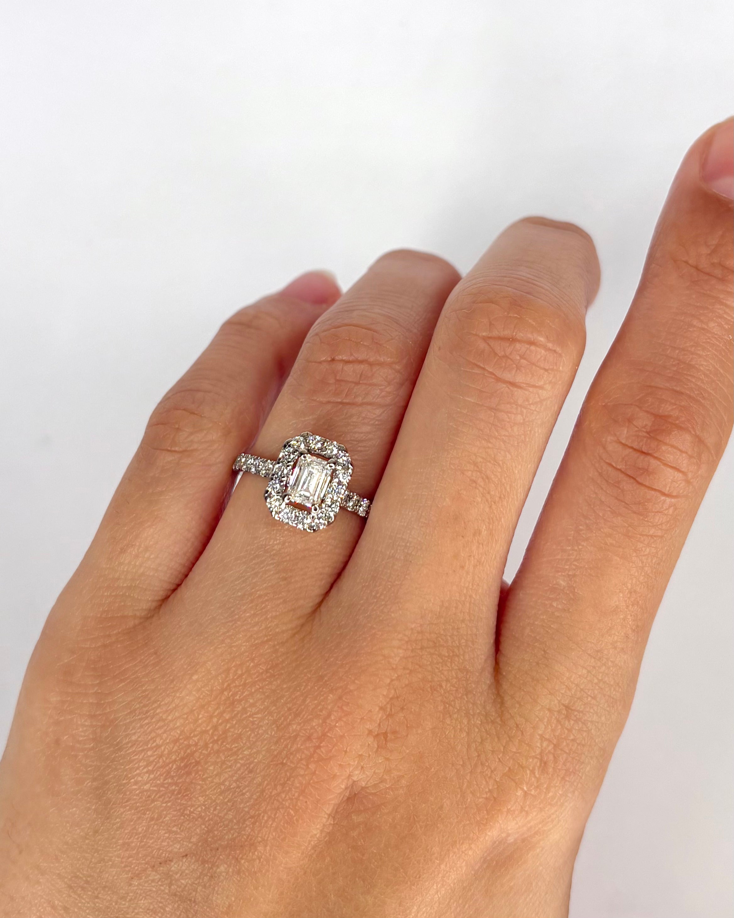 Art Deco Style Ring 1.44 Carat Diamonds "Adèle"