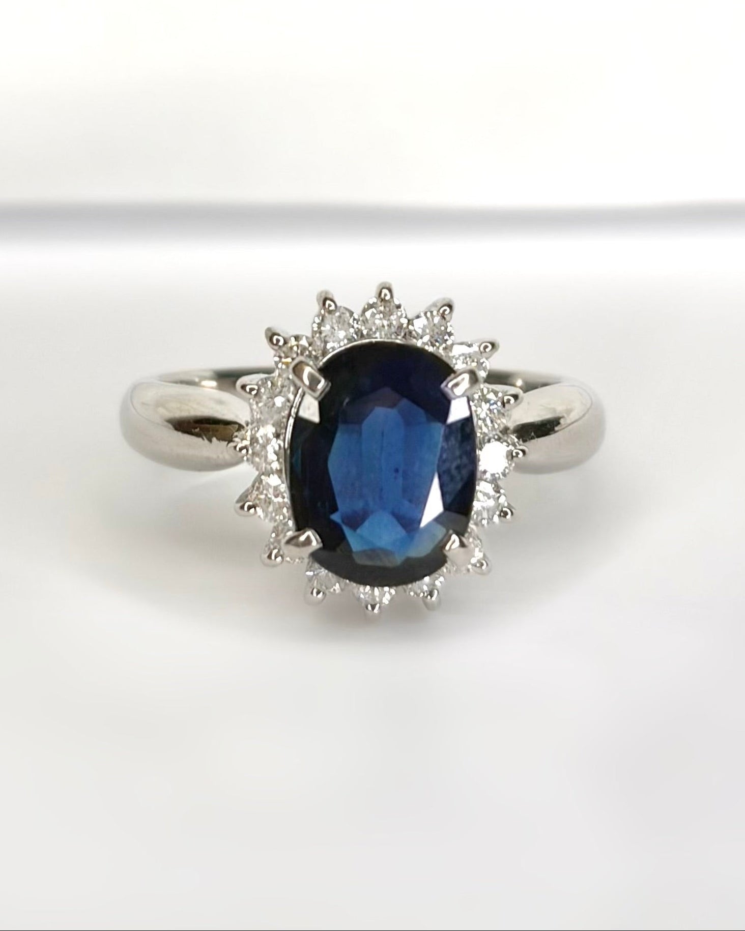 Bague Marguerite Saphir et Diamants "Anna" - Lyon - Elliade Paris