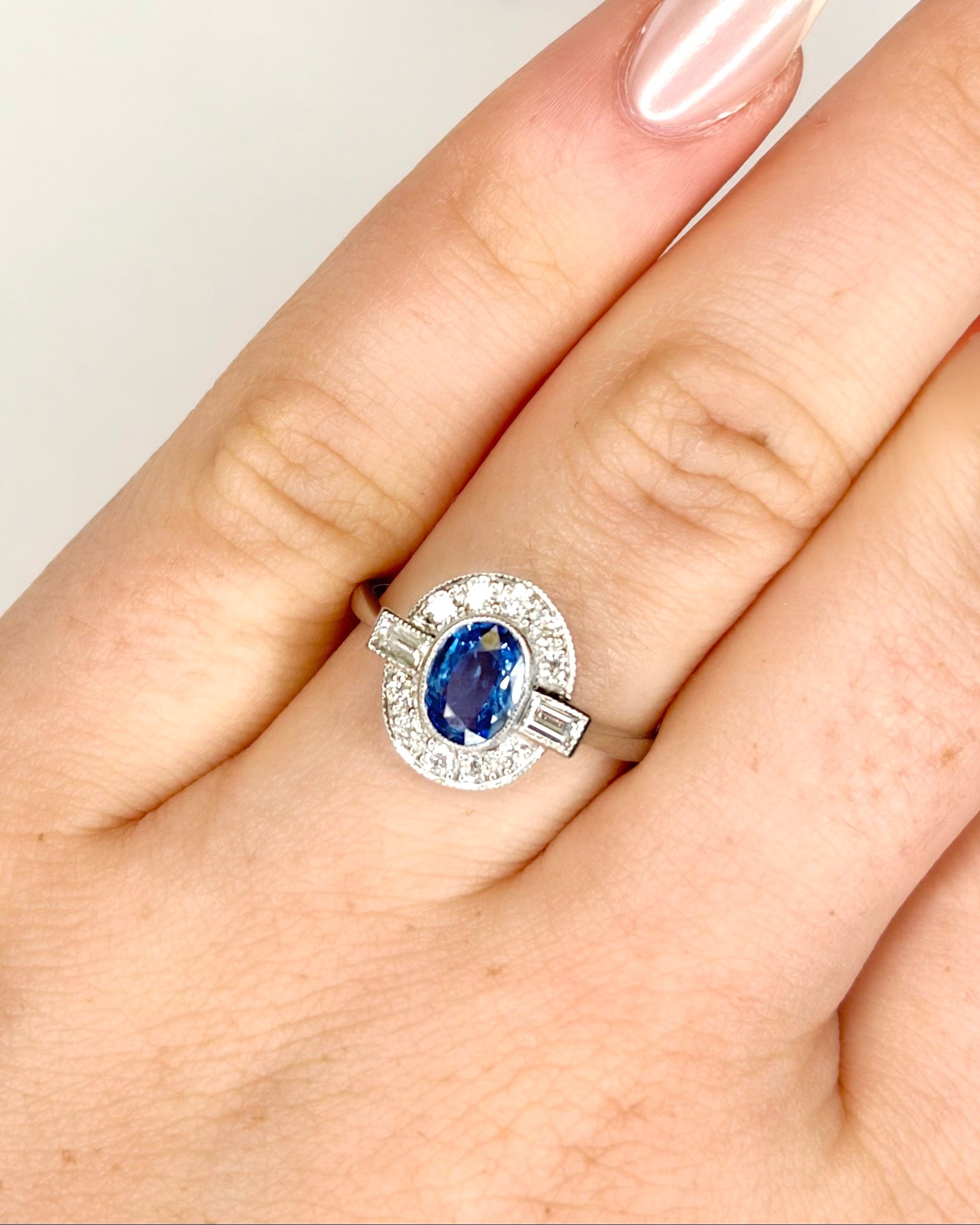 Bague style art déco saphir & diamants "Maya" - Lyon - Elliade Paris