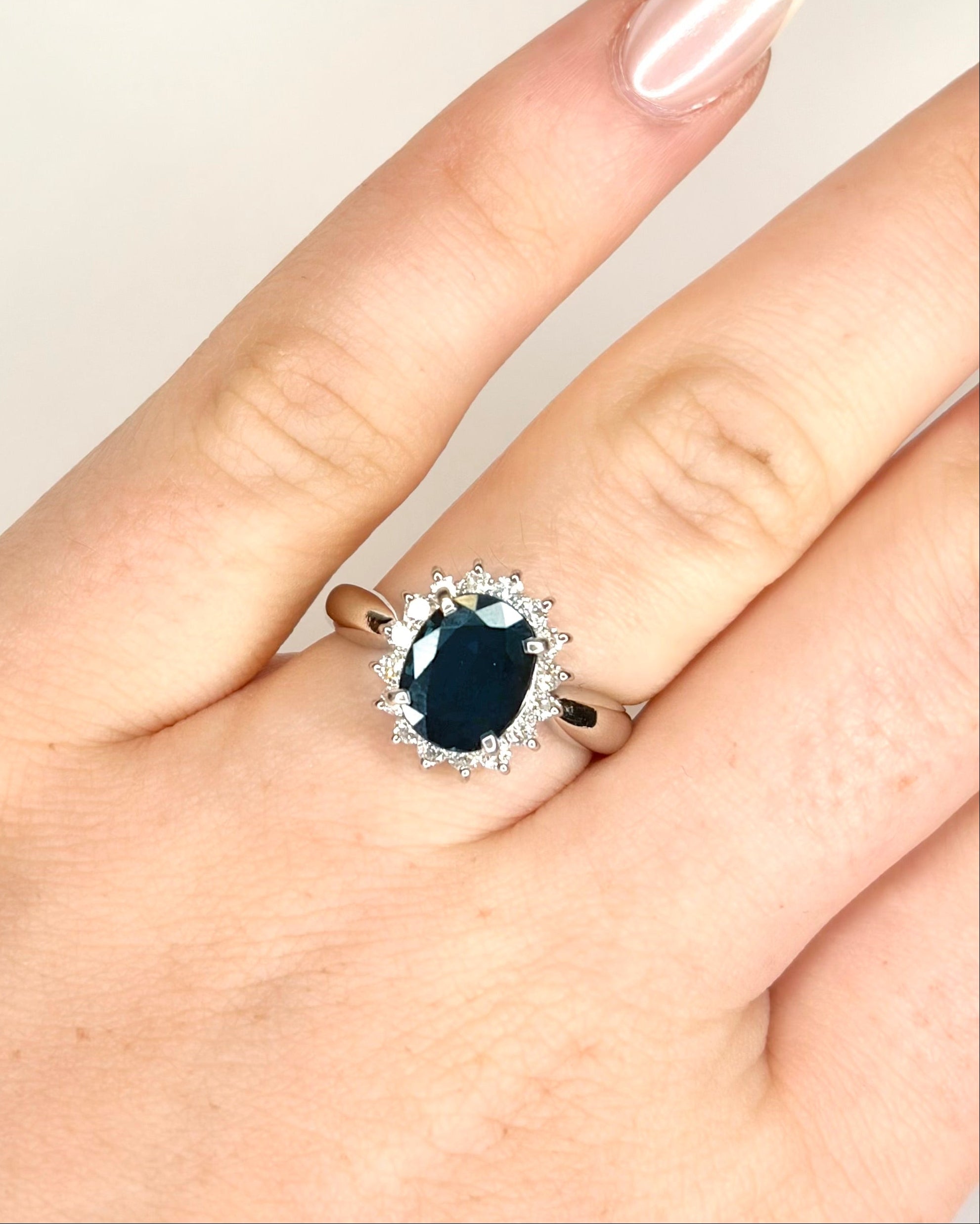 Bague Marguerite Saphir et Diamants "Anna" - Lyon - Elliade Paris