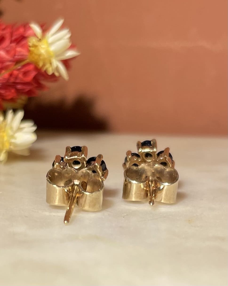 "Linoa" Daisy Sapphire & Diamond Earrings
