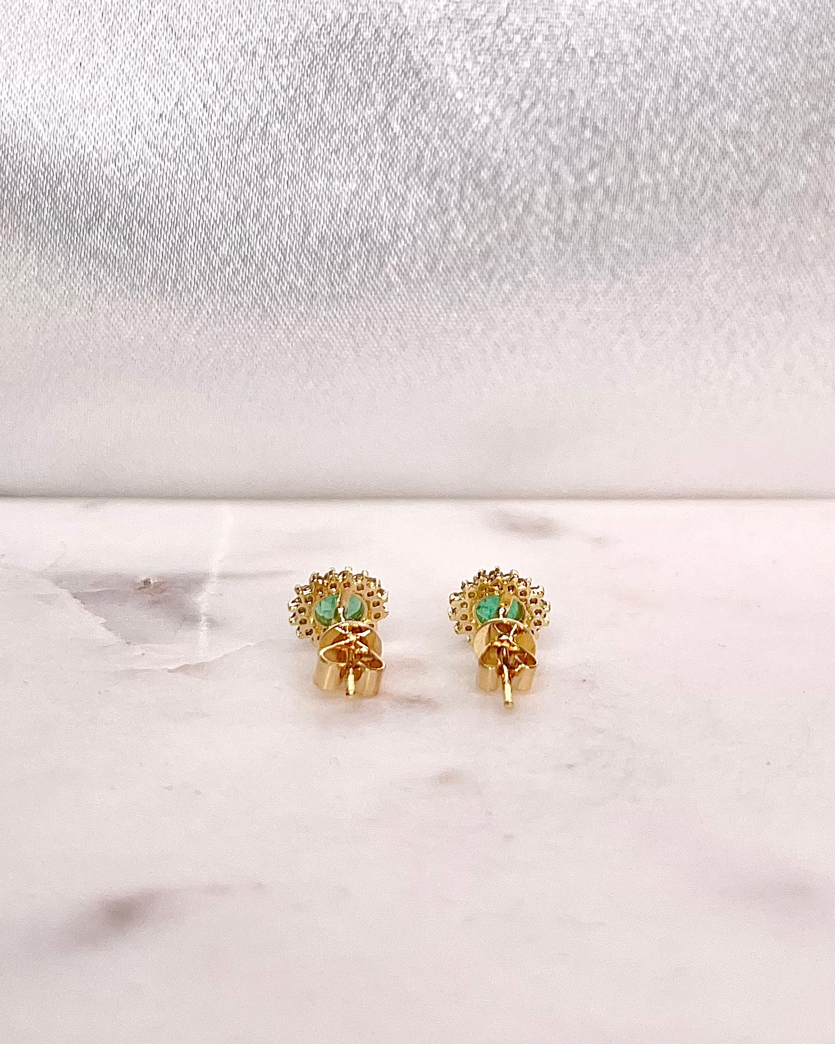 Boucles Marguerite Emeraudes 0.60 carat & Diamants "Elie"