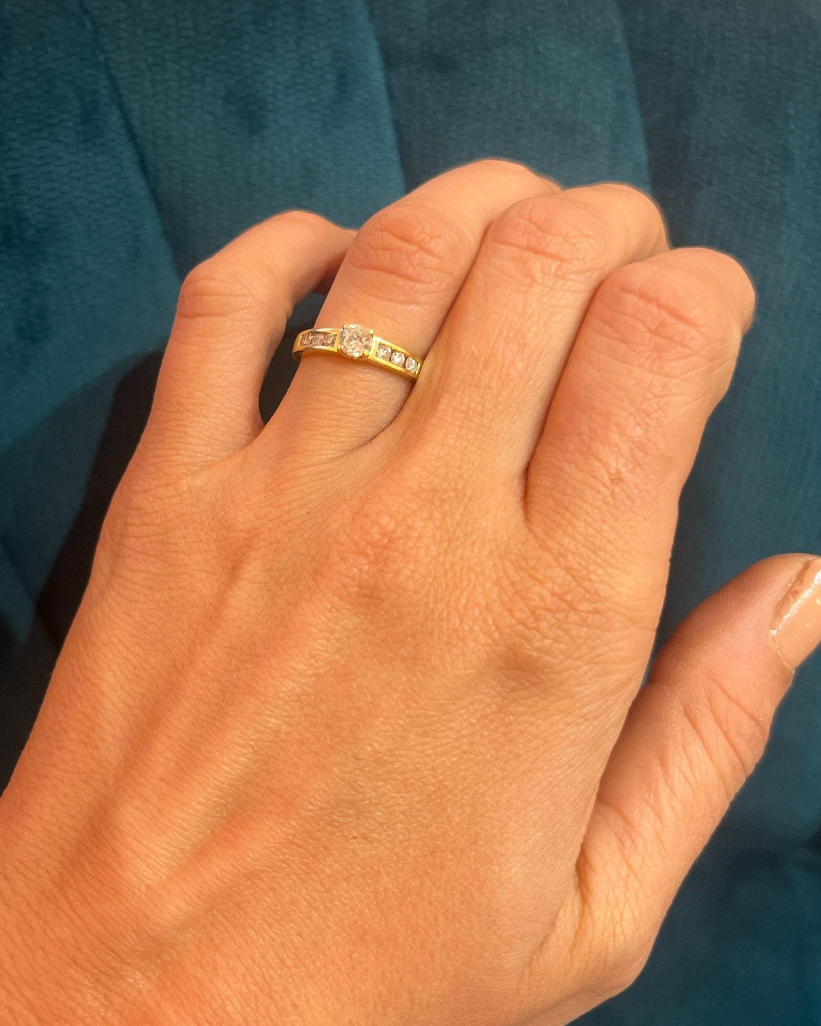 Anillo solitario vintage de diamantes "Taysir"