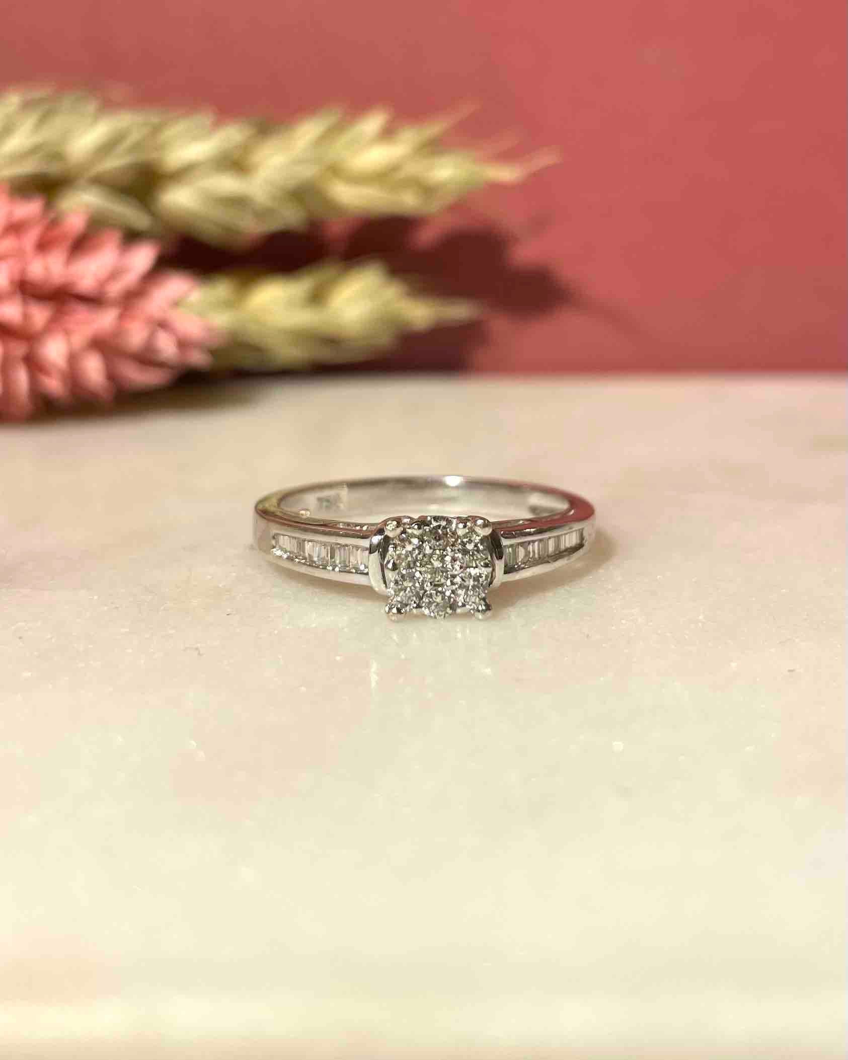 Anillo Solitario 27 Diamantes "Aurore"