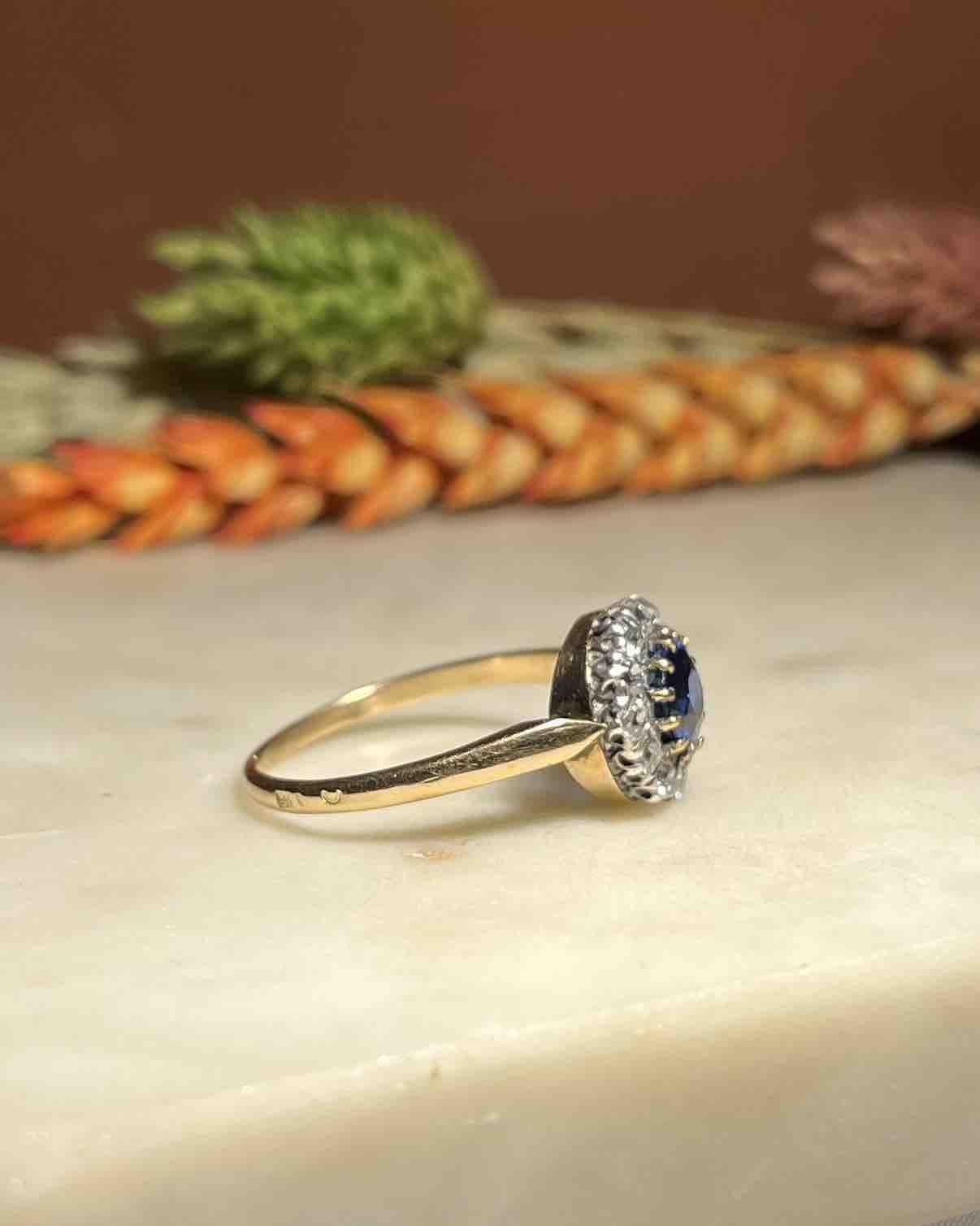 "Amal" Vivid Blue Sapphire & Diamond Daisy Ring