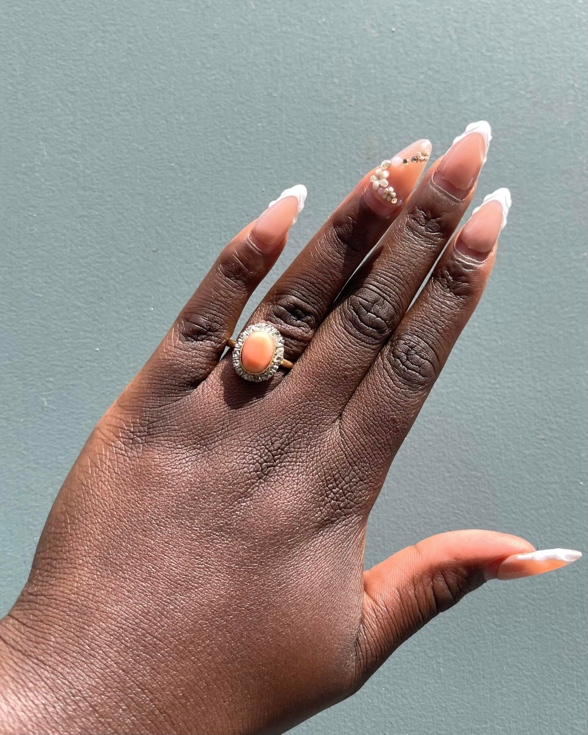 Bague Marguerite Corail 2.30 carats & Diamants "Adélaïde" - Elliade Paris