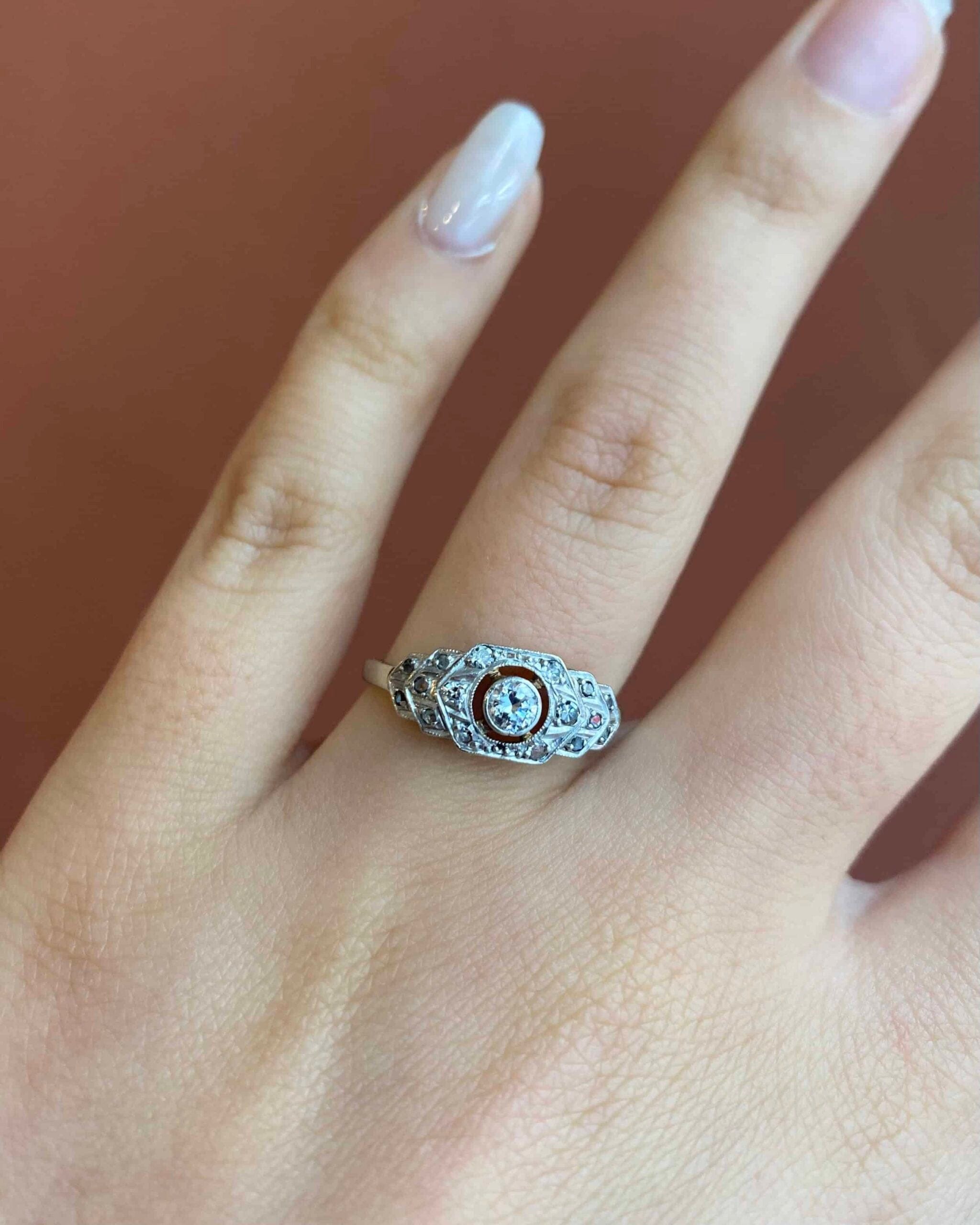 Bague Vintage Art-Déco 17 Diamants 0.37 carat "Monica"