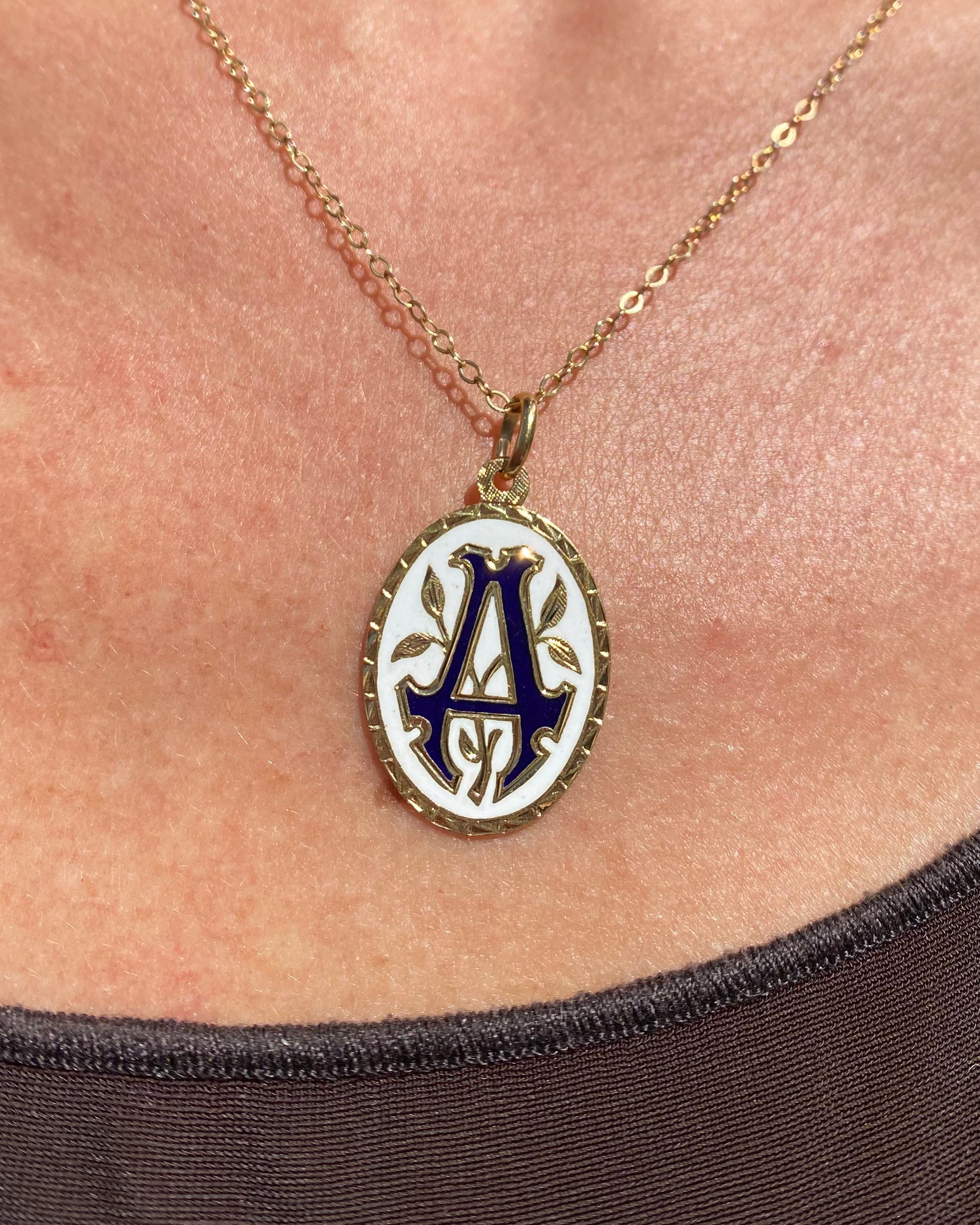 Pendentif Or Jaune 18 carats & émail "Aséane"