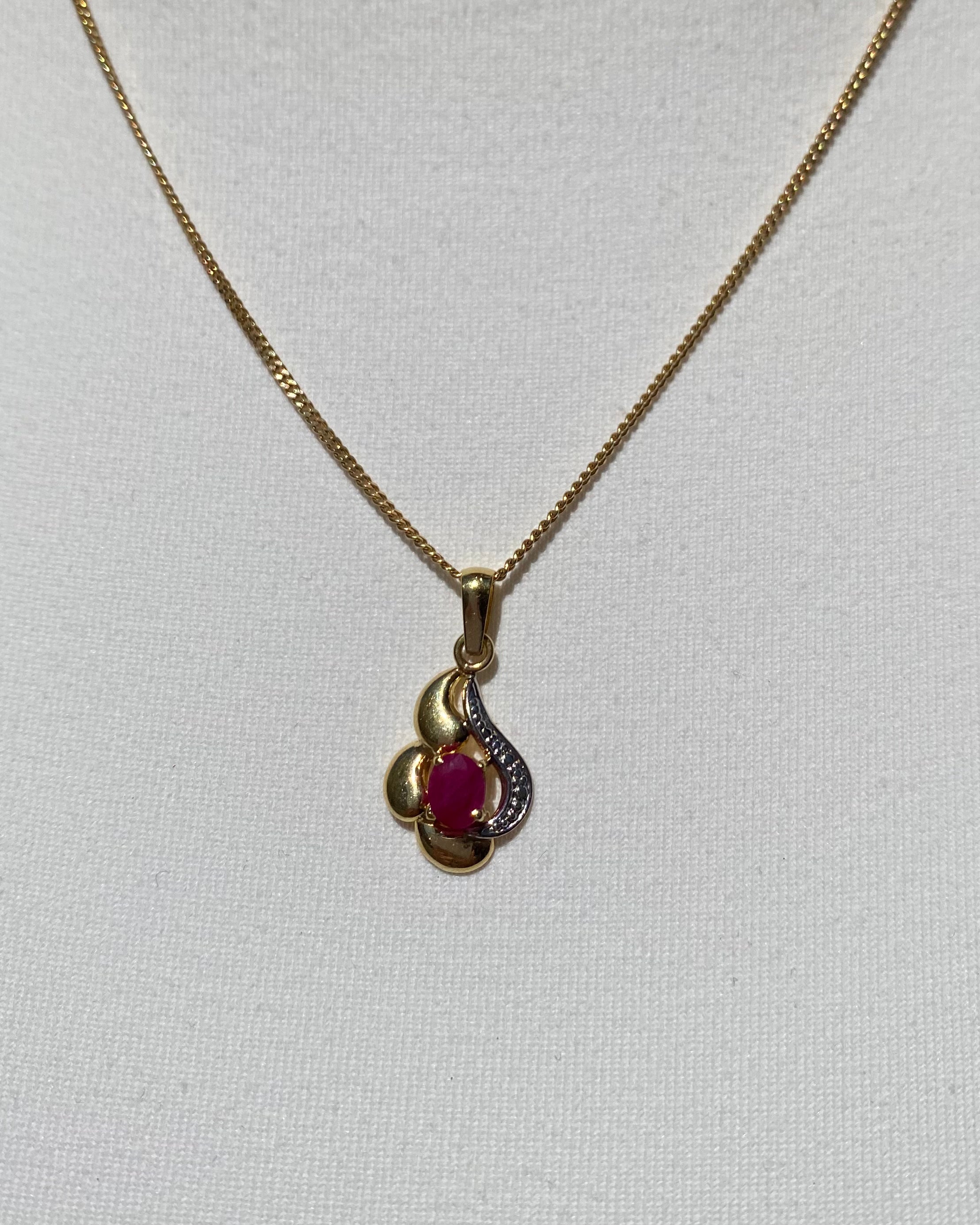Pendentif Vintage Rubis 0.40 carat "Philomène"