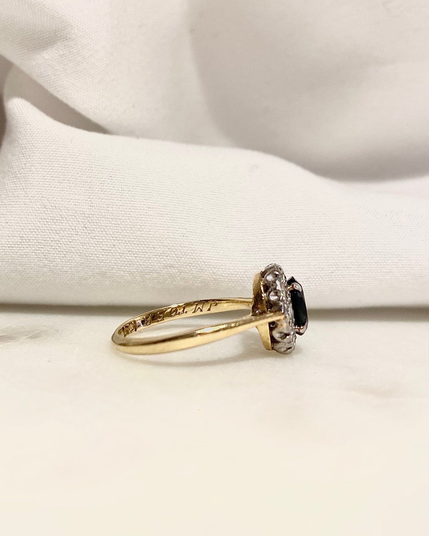 Bague Marguerite Saphir 1 carat & Diamants "Esther"