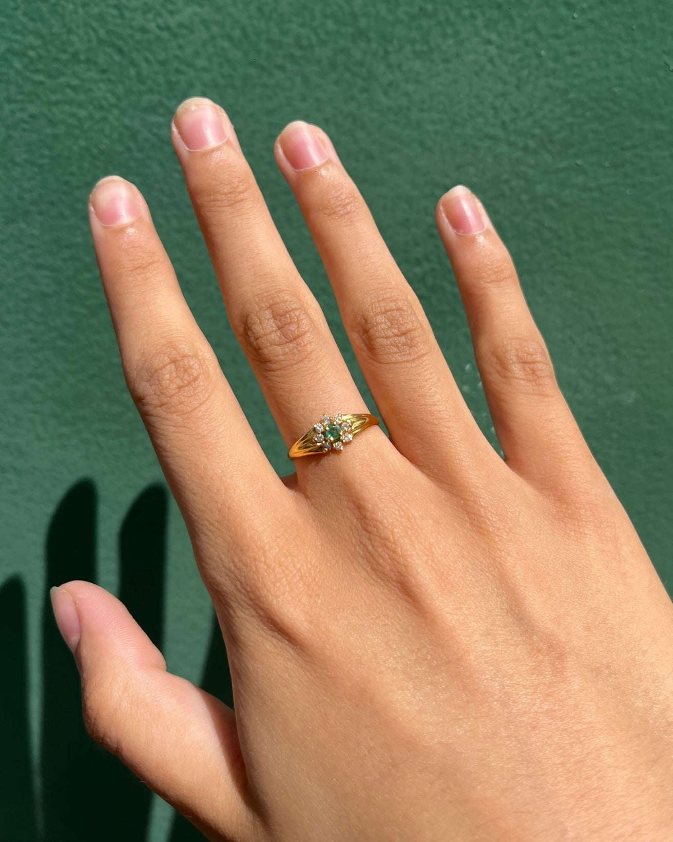 "Loulie" Emerald & Diamond Daisy Ring